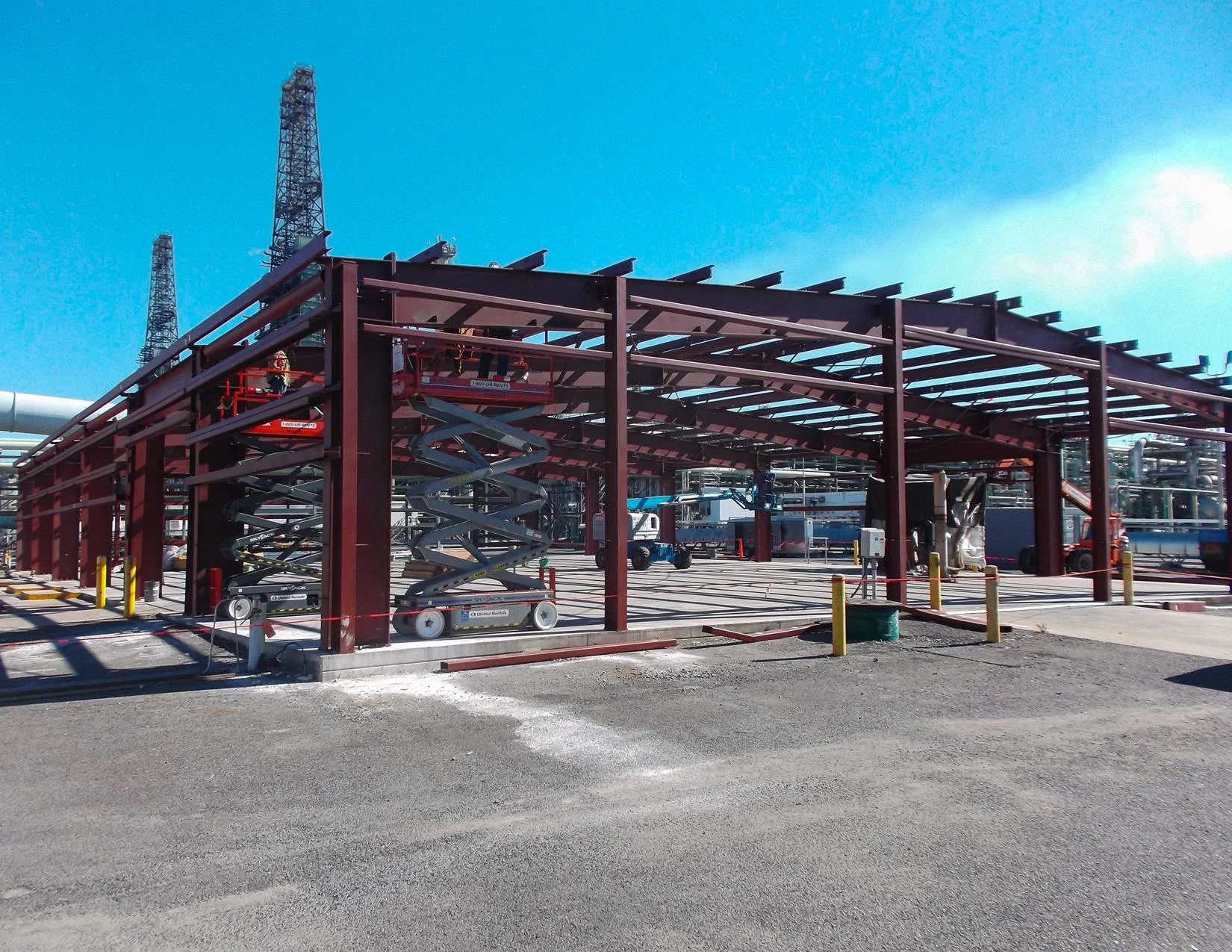 2- Zone 7 Shop - Steel Erection.jpg