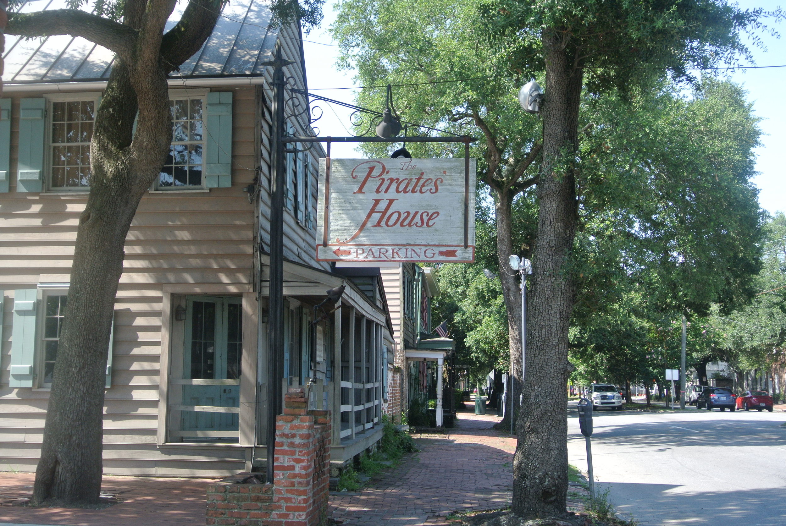 This was one of my favorite restaurants when I went to Savannah in 8th grade. Sadly, I couldn't get my parents to come with me, even with the promise of actual pirates and possible treasure.