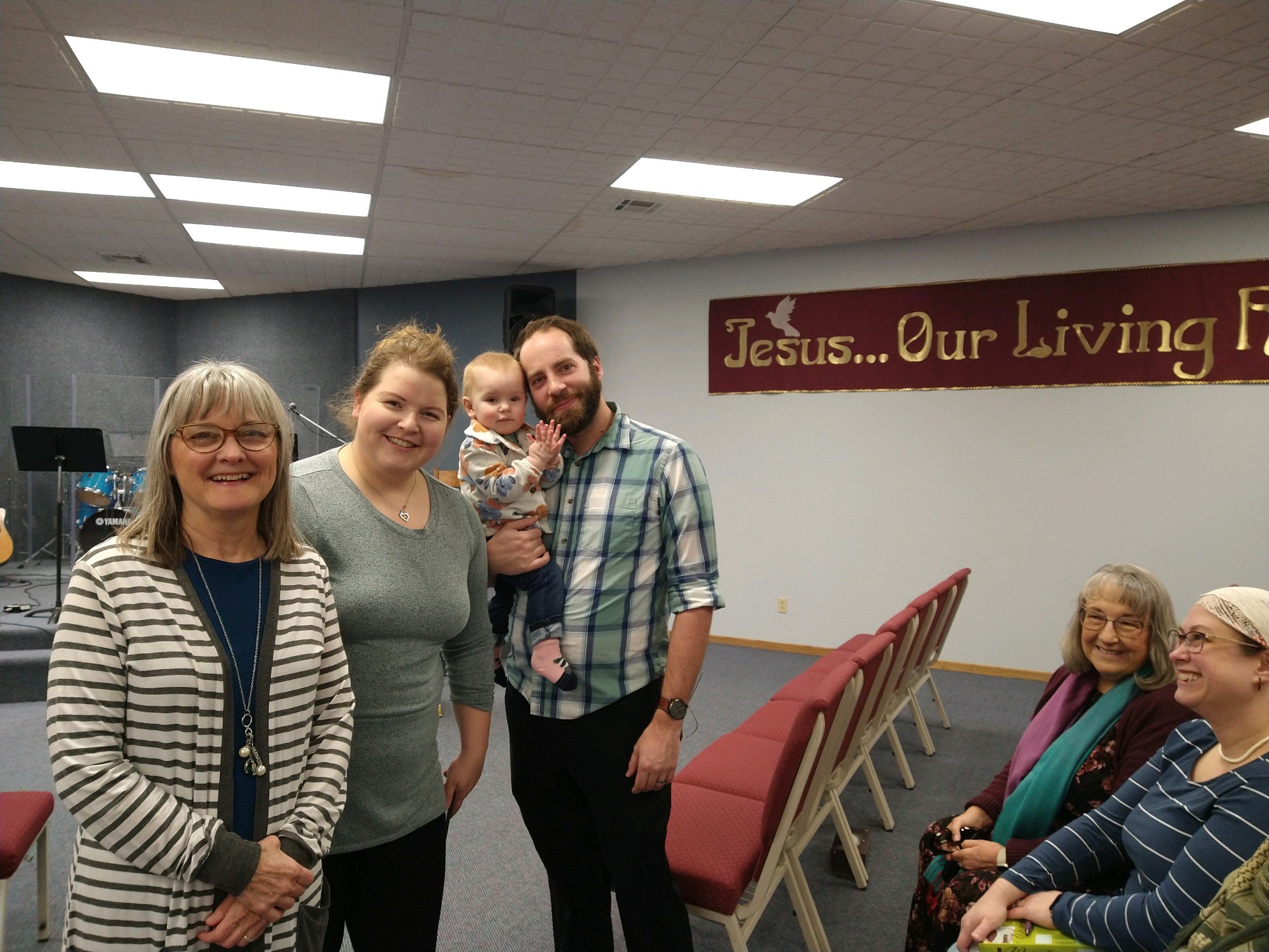 Lisa, Autumn, Elizabeth, Tim, Sharon and Melissa.jpg