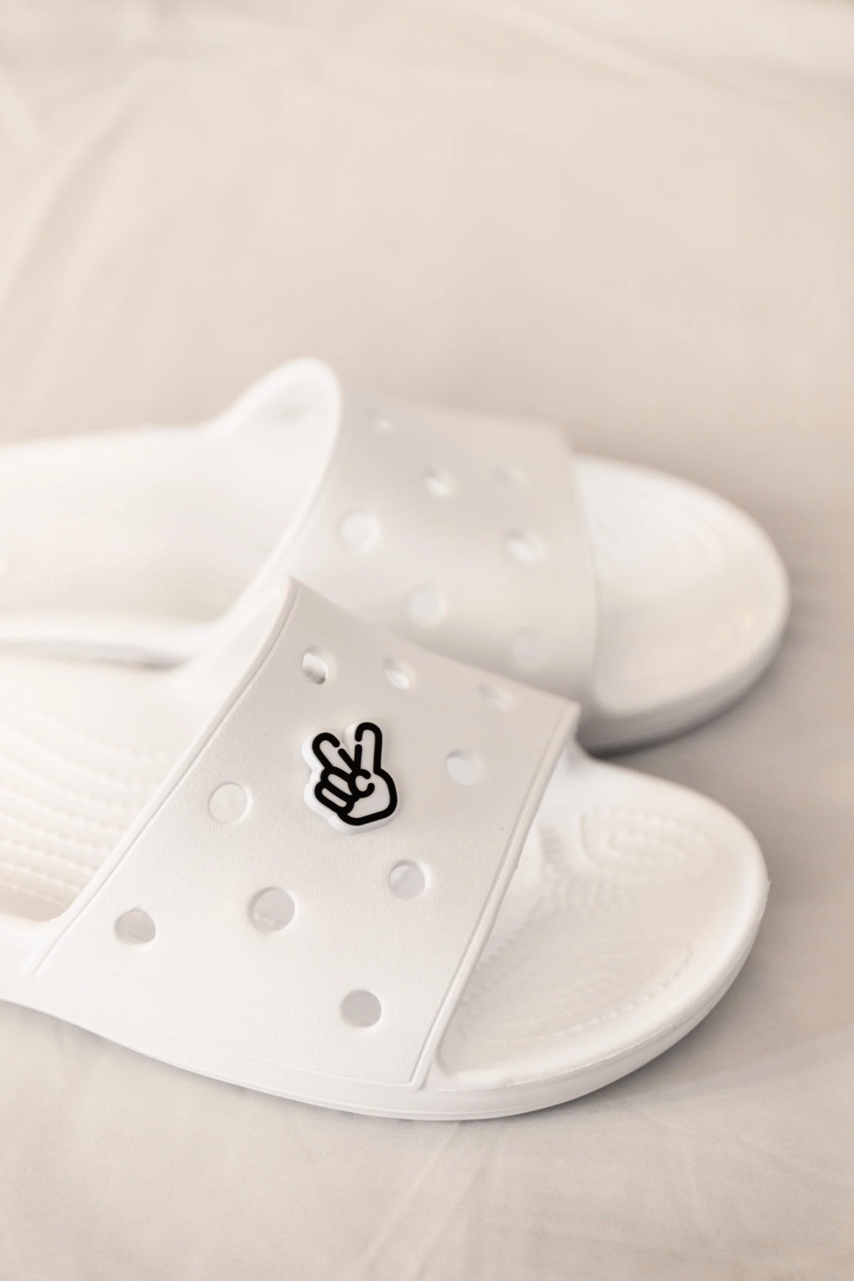 1FBF82A5-FD0B-4307-A7E1-9F71DD98EF5C