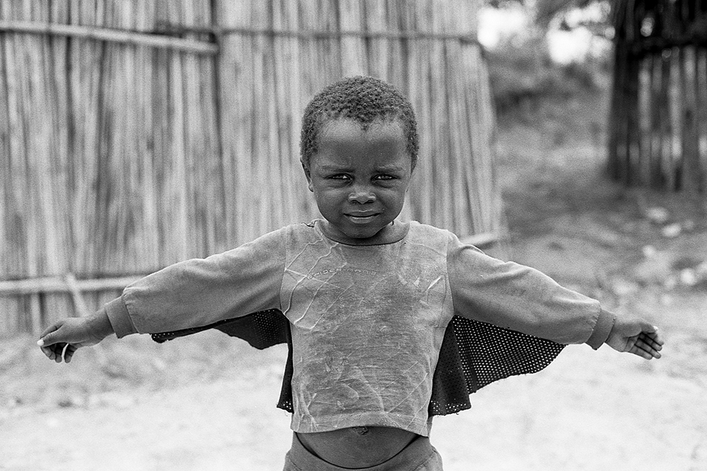 Kuito | Minolta Dynax 7, Minolta AF 50mm F1.4, Kodak Tmax 100