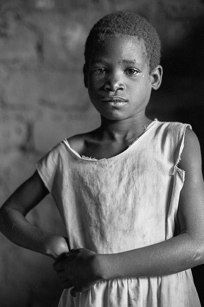 Kuito | Minolta Dynax 7, Minolta AF 50mm F1.4, Kodak Tmax 400