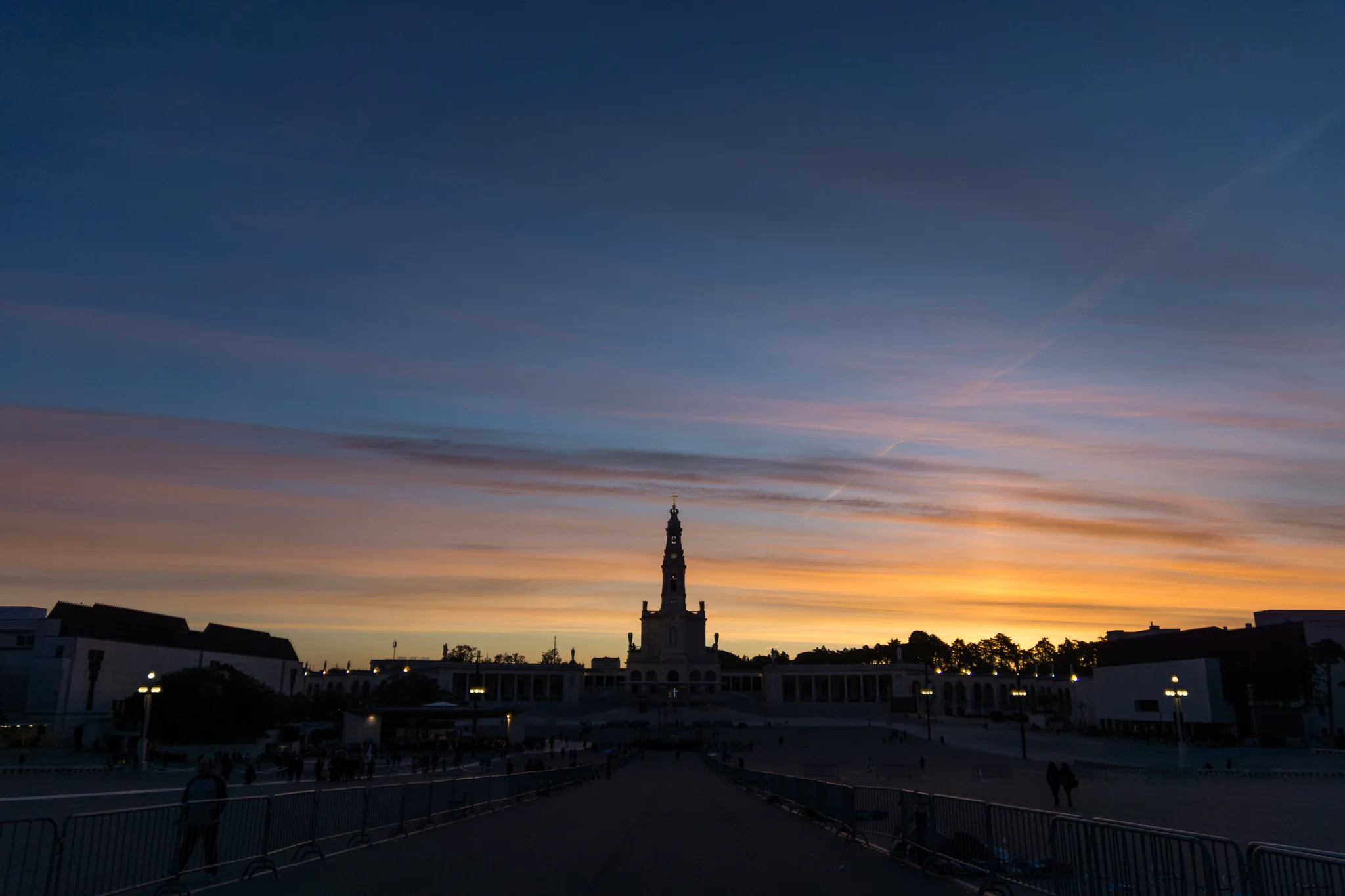 Sony A77 | Sony DT 16-50mm f/2.8 | 16mm . 1/500 . f/2.8 . ISO 100