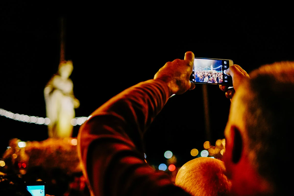 Fuji X-Pro1 , XF 35mm f/1.4 , 1/125 , f/1.4 , ISO 1600