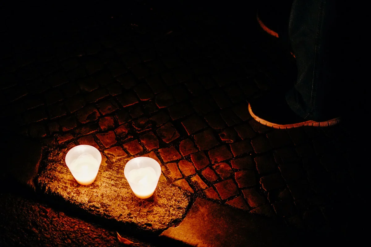 Fuji X-Pro1 , XF 35mm f/1.4 , 1/75 , f/1.4 , ISO 2000