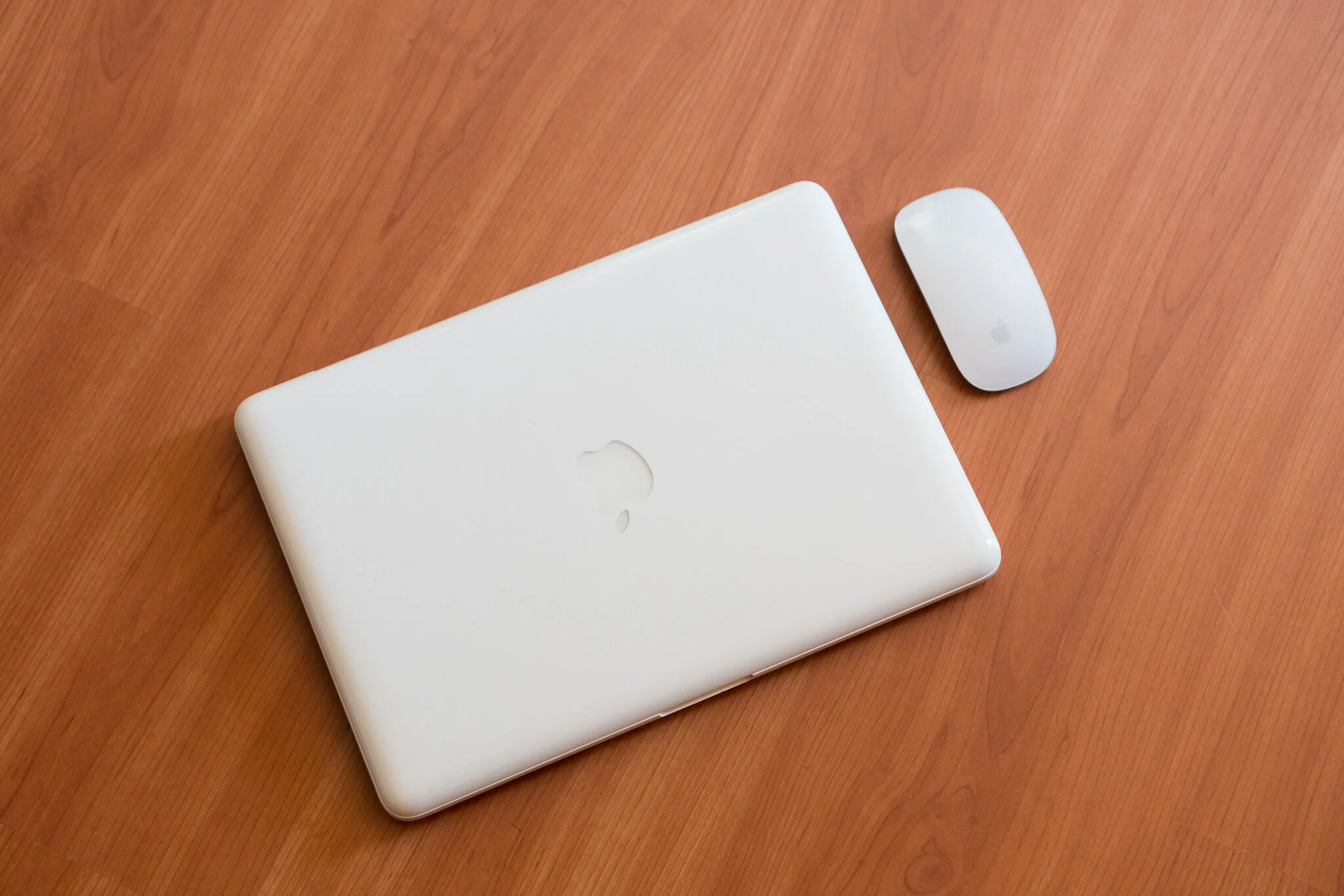 MacBook or iPadPro 10.jpg