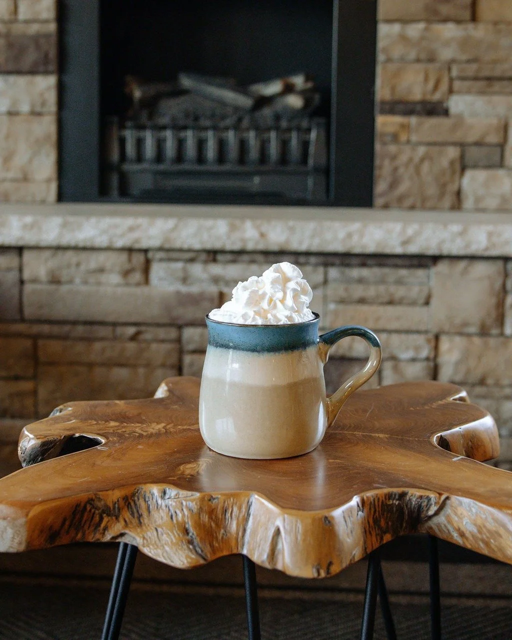 FREE HOT CHOCOLATE is back for Trick-or-Treat night here at Southside Cabin! 🍫
This year we’re starting early—before the little people hit the streets! Stop in, warm up, and grab your cocoa to-go.
It’s one of our favorite Southsi