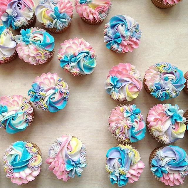 I mean, aren't these cupcakes by Milk and Water Baking Co. so MAGICAL!?!? Take a look at their Insta, you'll get lost in it...