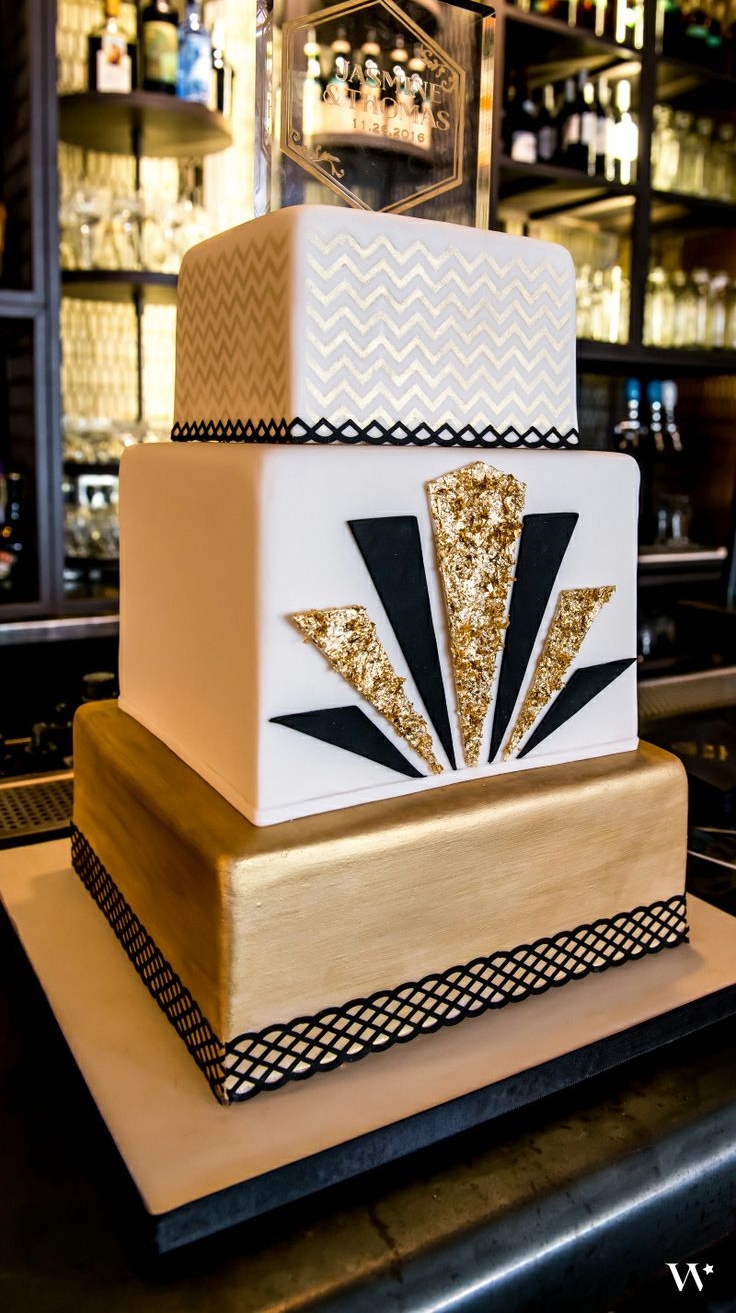 art-deco-style-wedding-cake