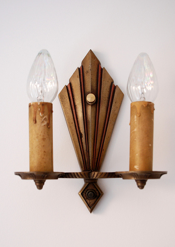 Art_Deco_Wall_Sconce_Los_Angeles_Apartment