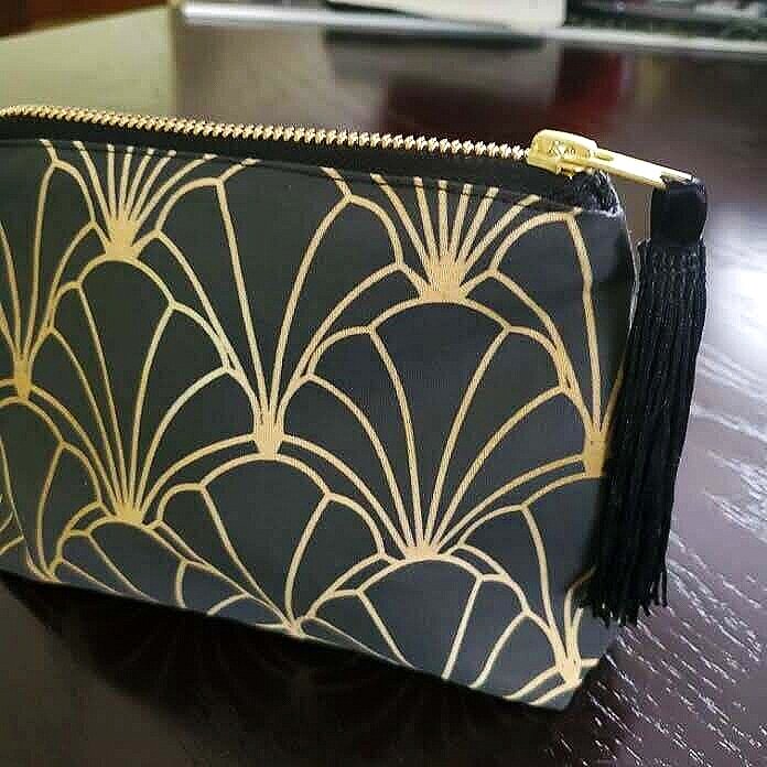 Art Deco Makeup Bag Black and Gold Shells — Art Deco Style