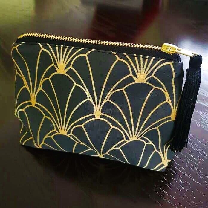 Art Deco Makeup Bag Black and Gold Shells — Art Deco Style