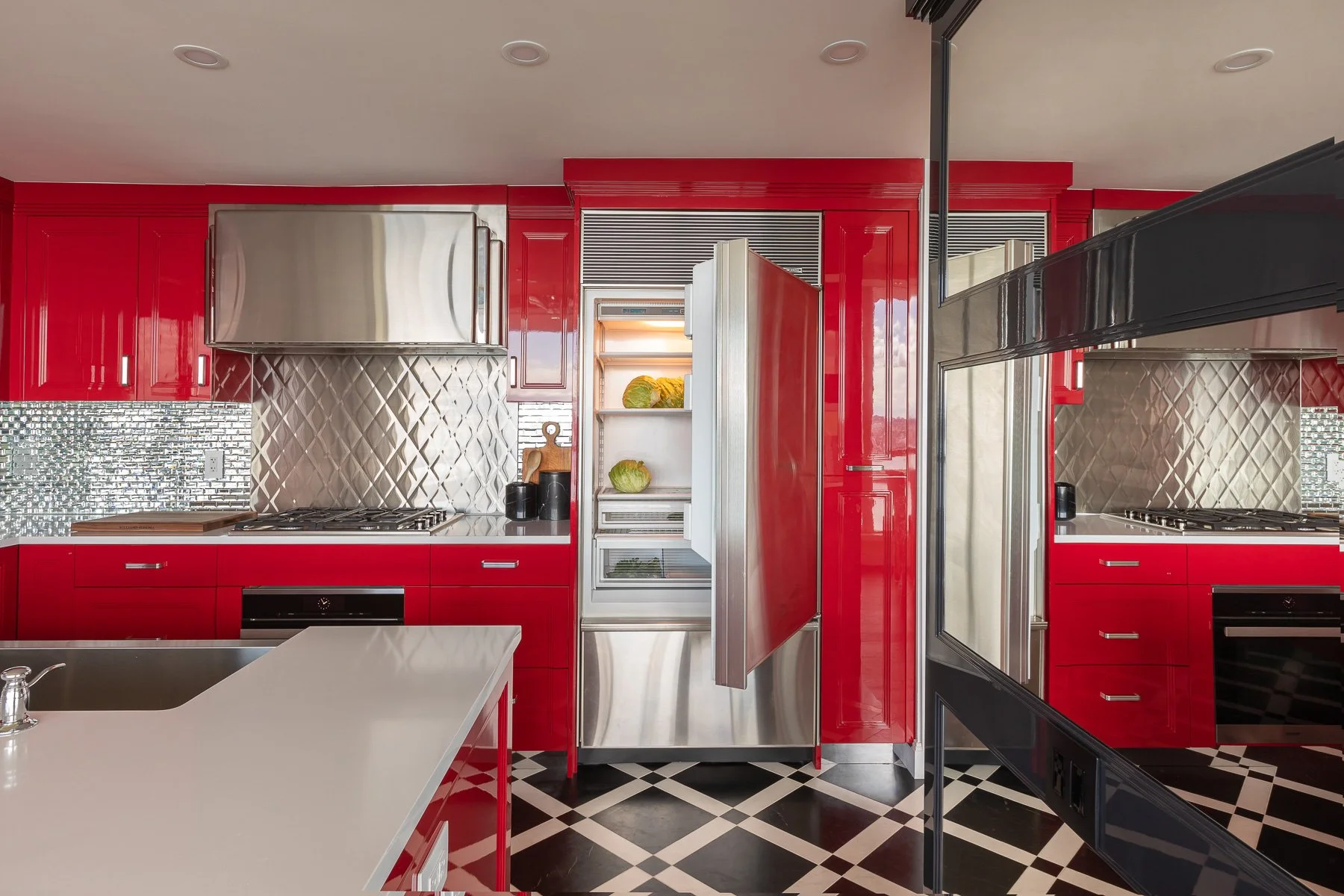 View of Off The Grid Apartment / DOT - ArchDaily