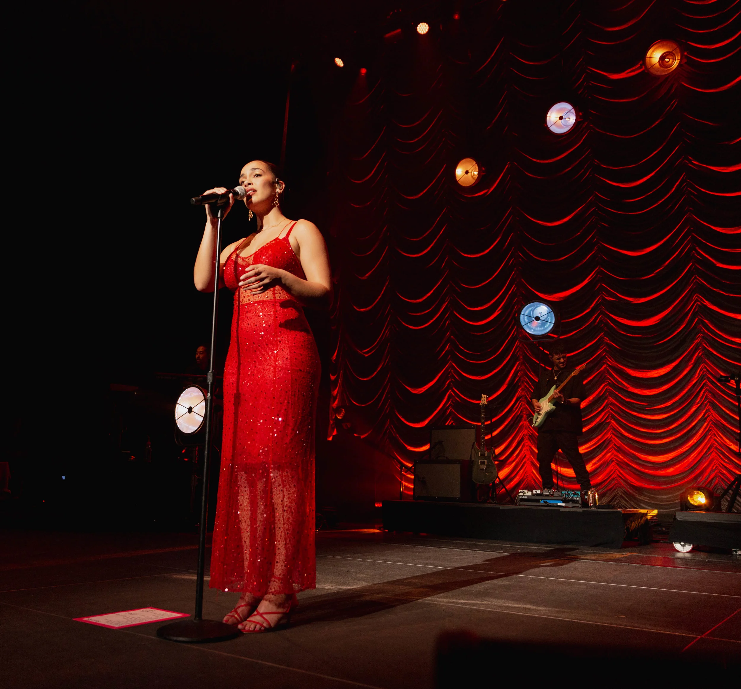 jorja smith (12.15.18)