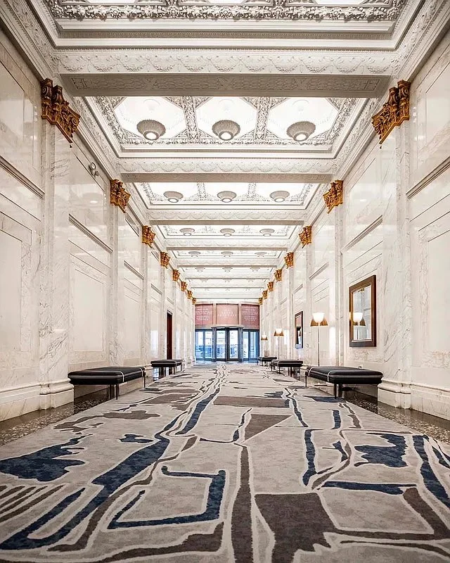 20- 25 broad lobby.jpg