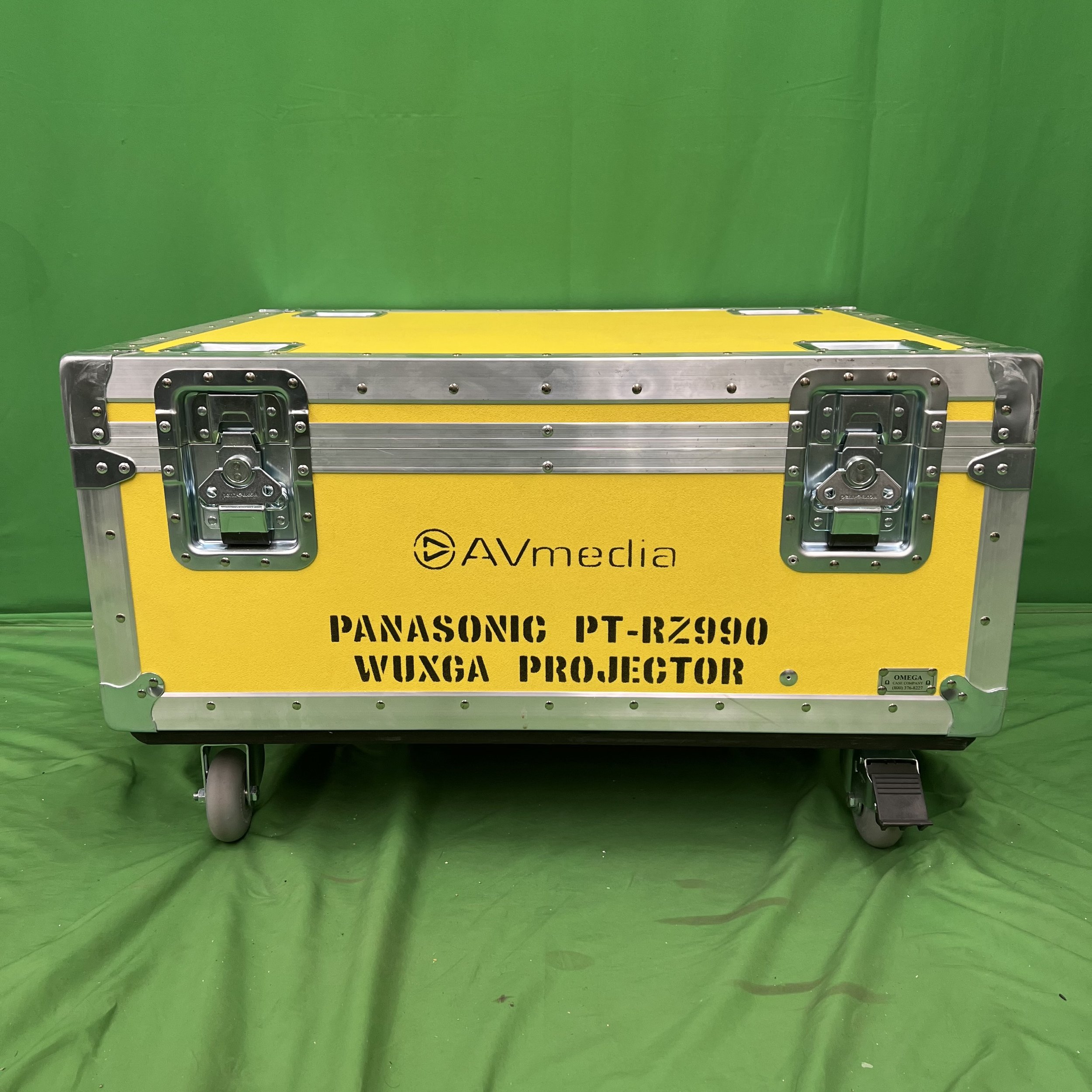 Panasonic PT-RZ990 WUXGA Projector (OC-11037)