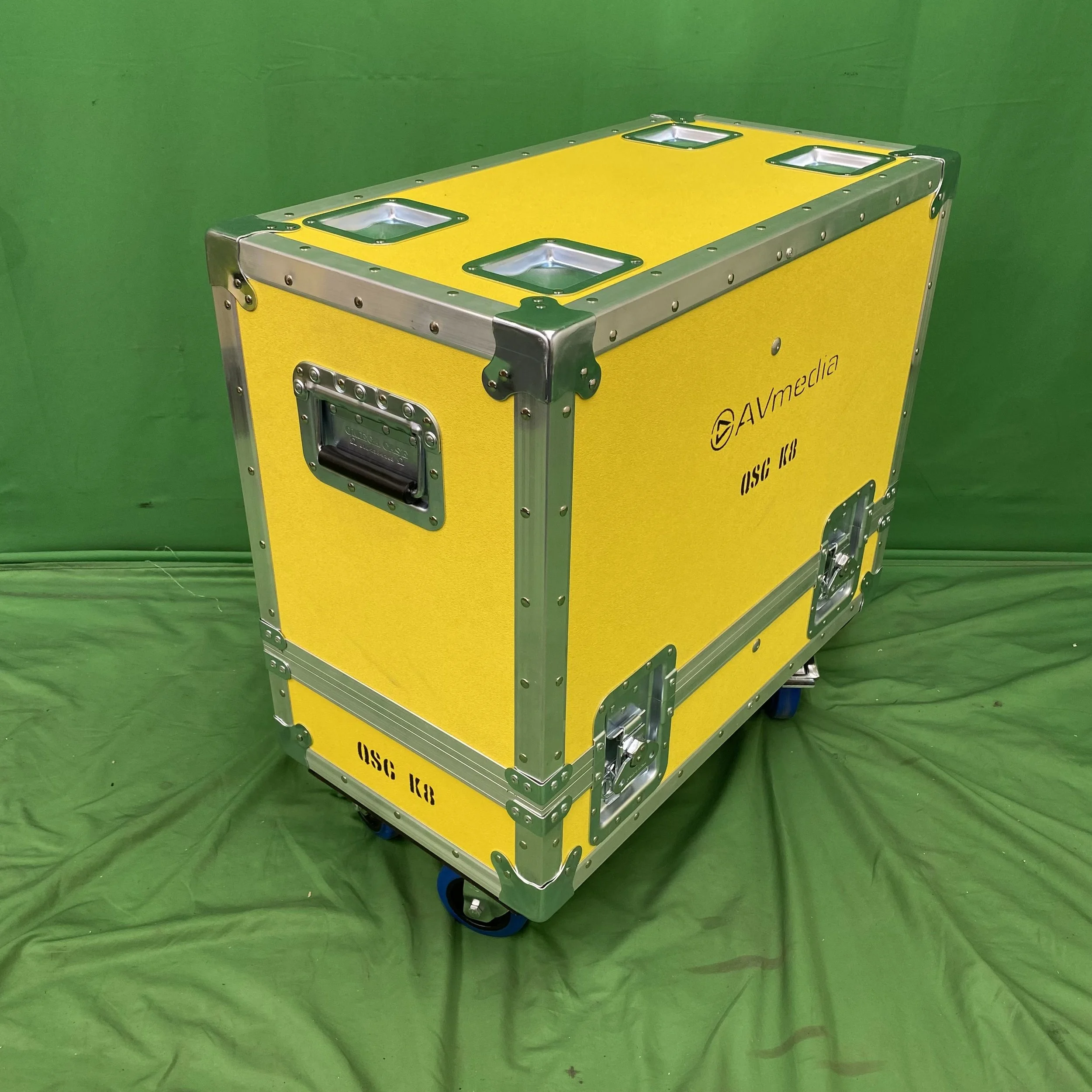 QSC K8 x2 (K8.2) (OC-11213)