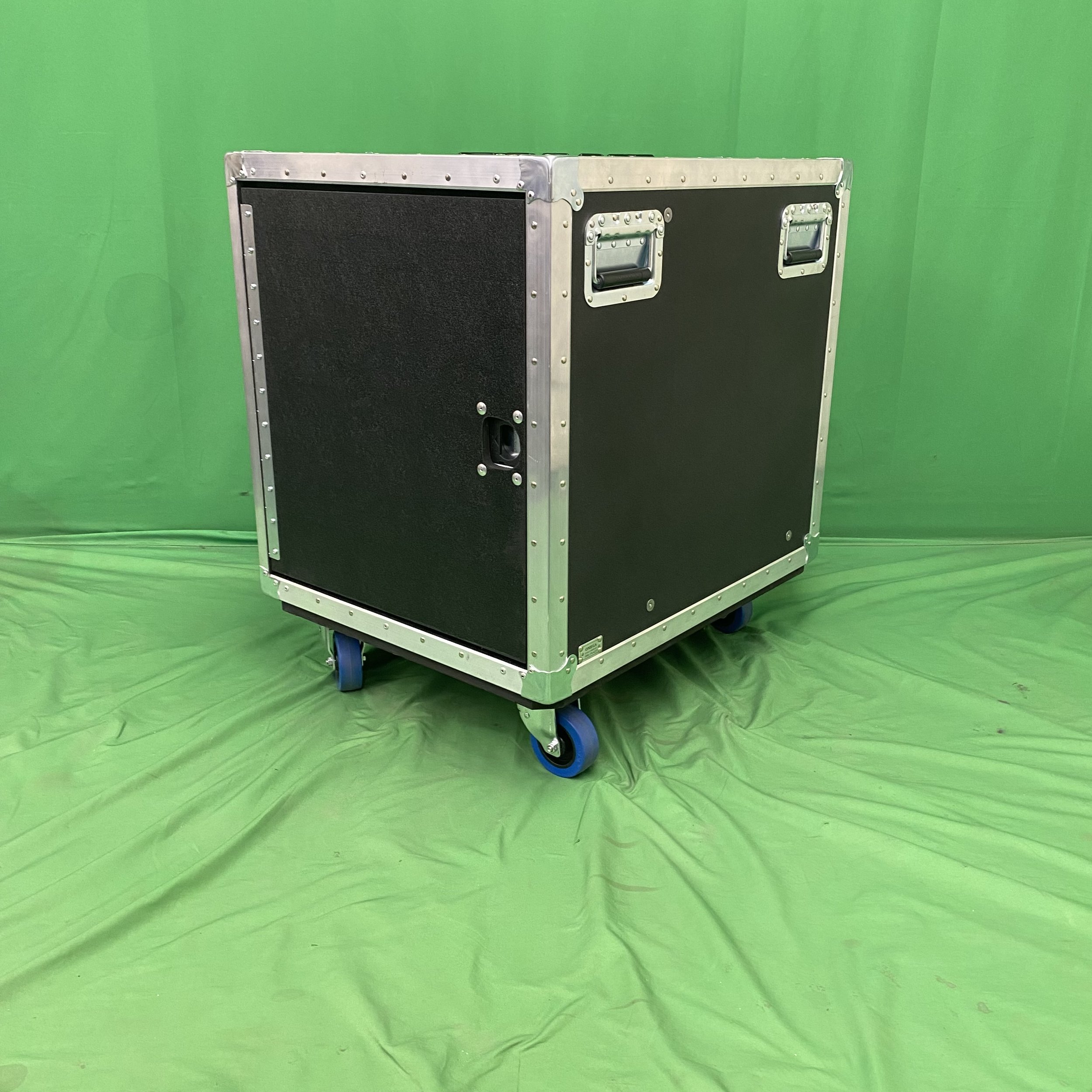 #2 - 12ru Air Flow Pocket Door Rack 22in RxR (OC-11148)