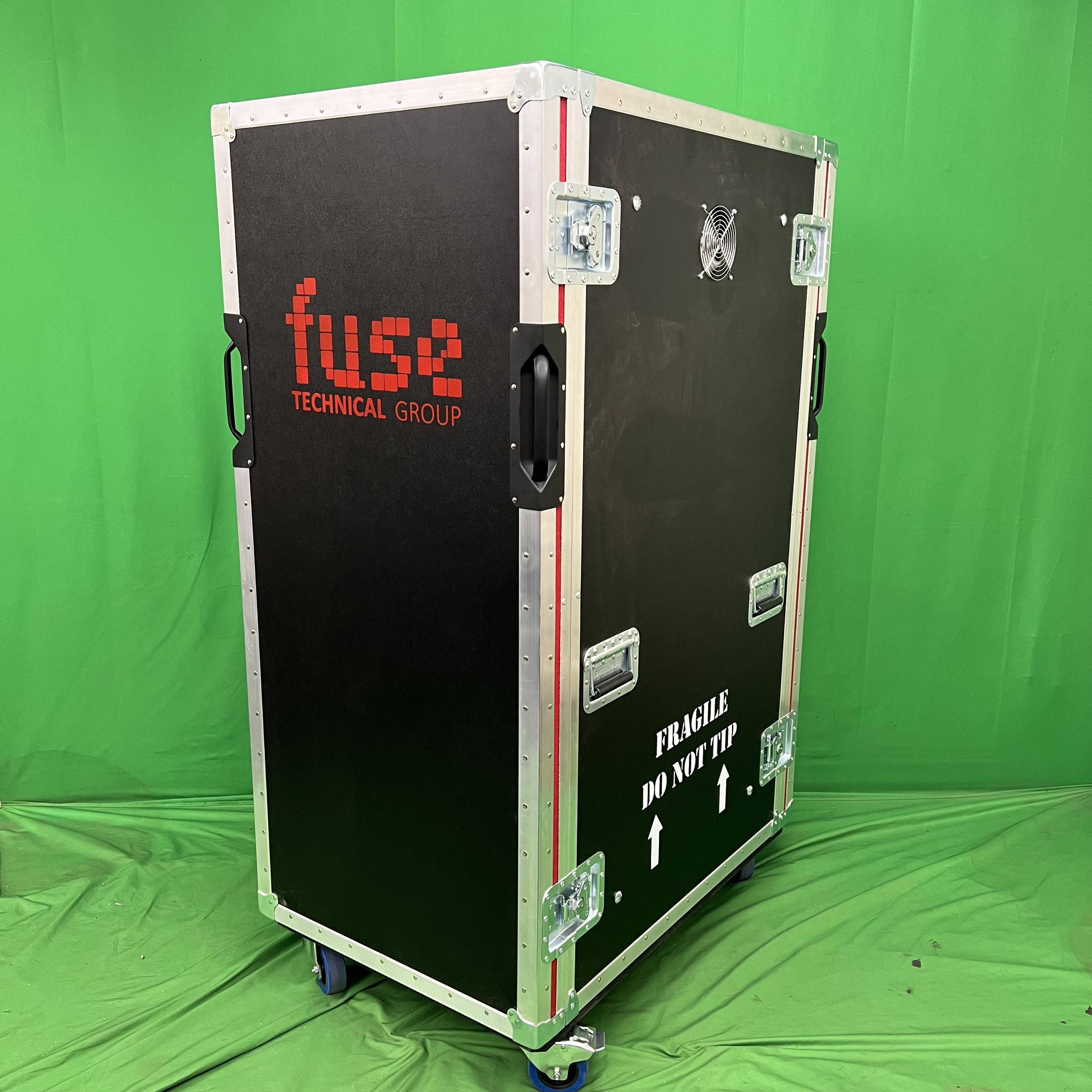 #6 - 28ru Shock Rack 30 RxR w Fans (OC-11114)