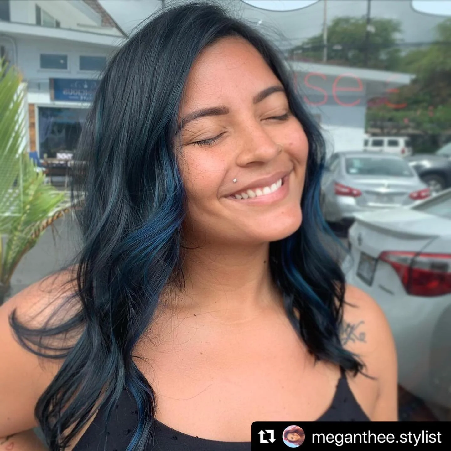 #Repost @meganthee.stylist with @make_repost
・・・
Sister @kaystingel said Outta The Blue💙