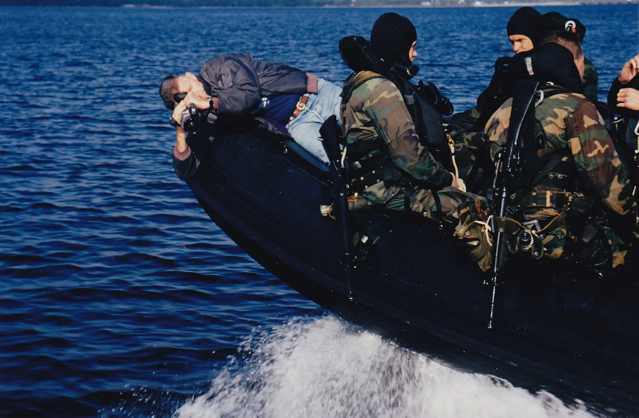 Tom using the Sony VX1000 to film the USMC Force Reconnaissance team training in Florida.
