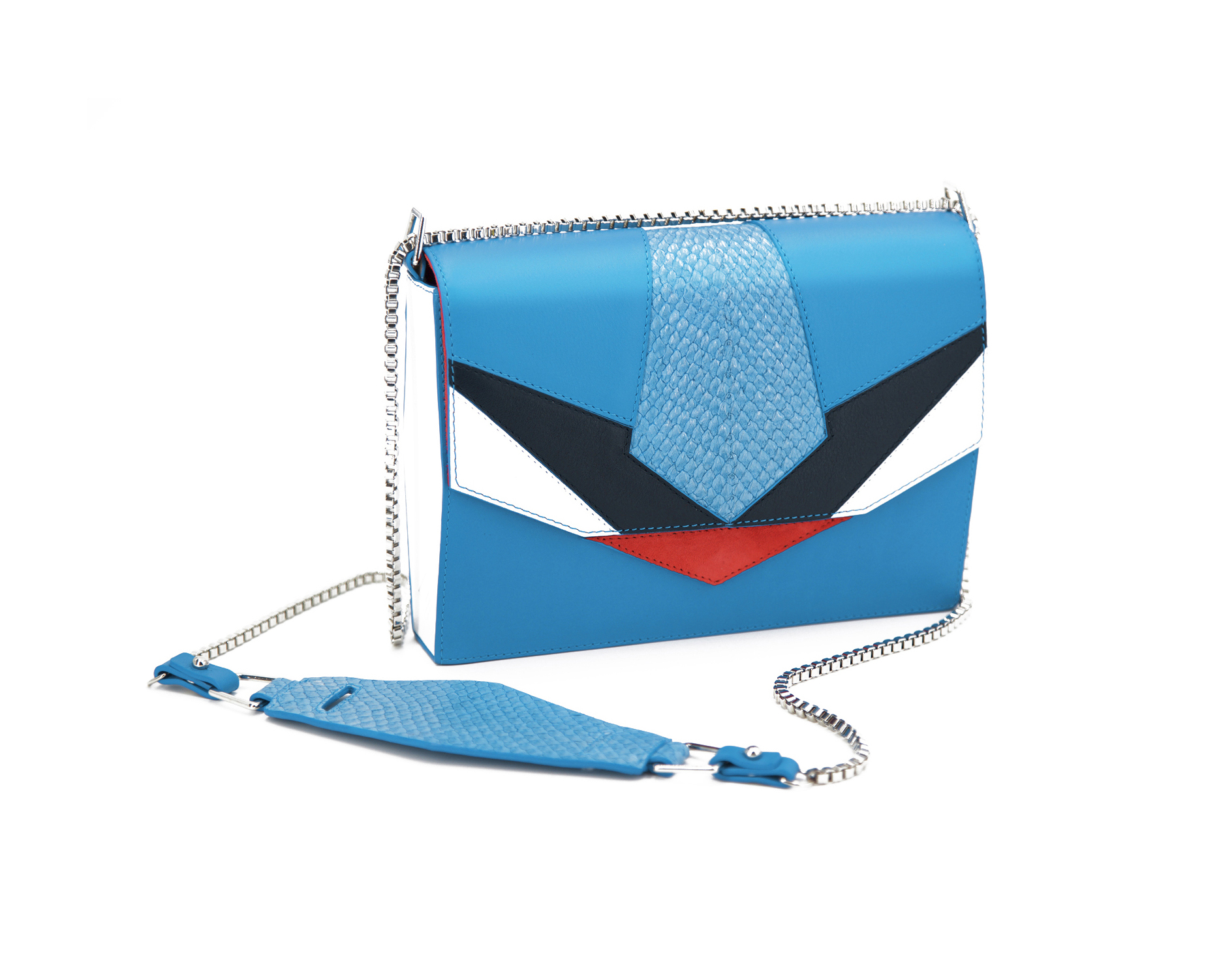 MINI PRYSM CAPRI 45DEGREE SIDE WITH CHAIN INFINY COLLECTION.jpg