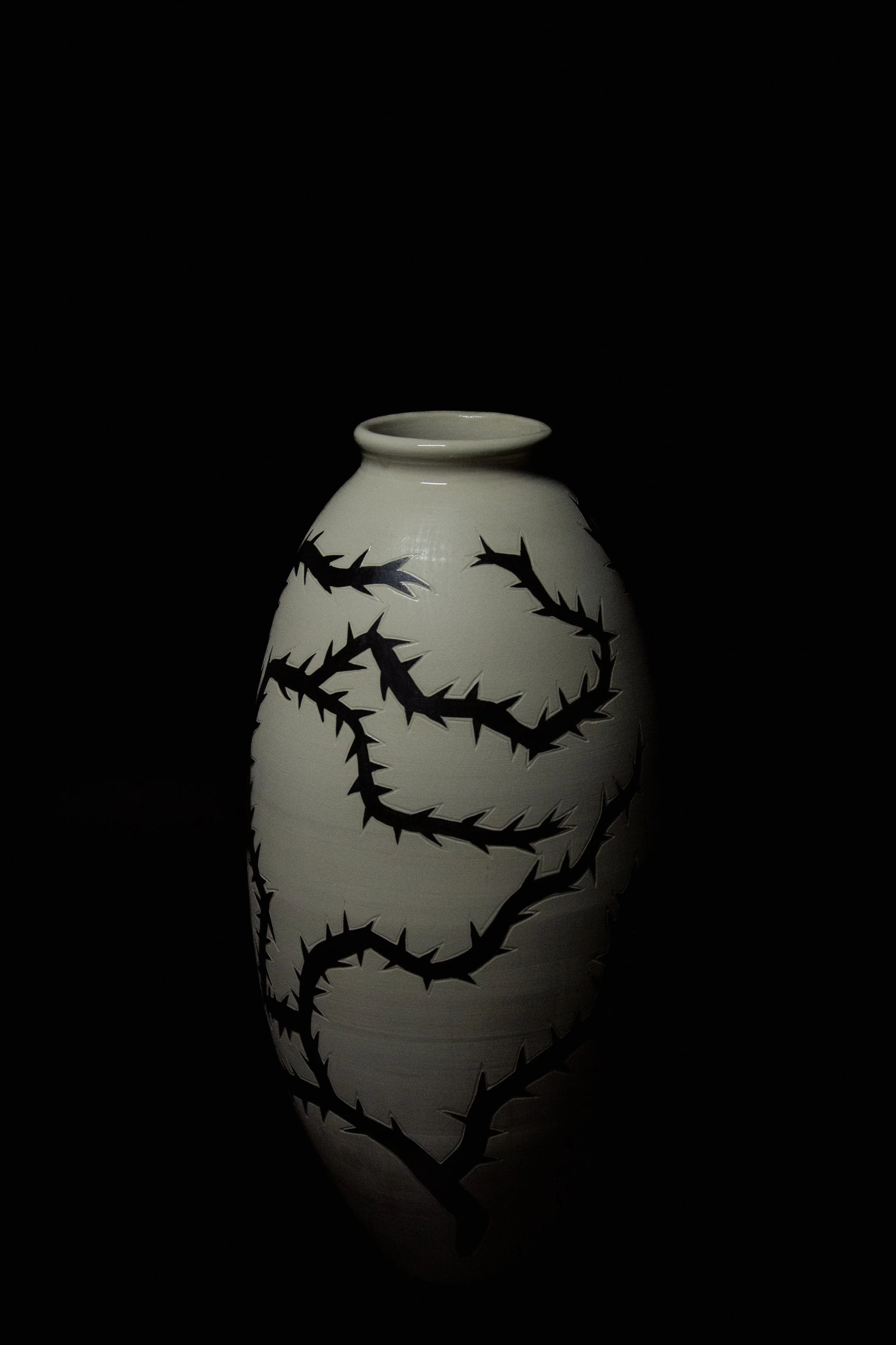 GraphicThornVessel_Black2 (2).jpg