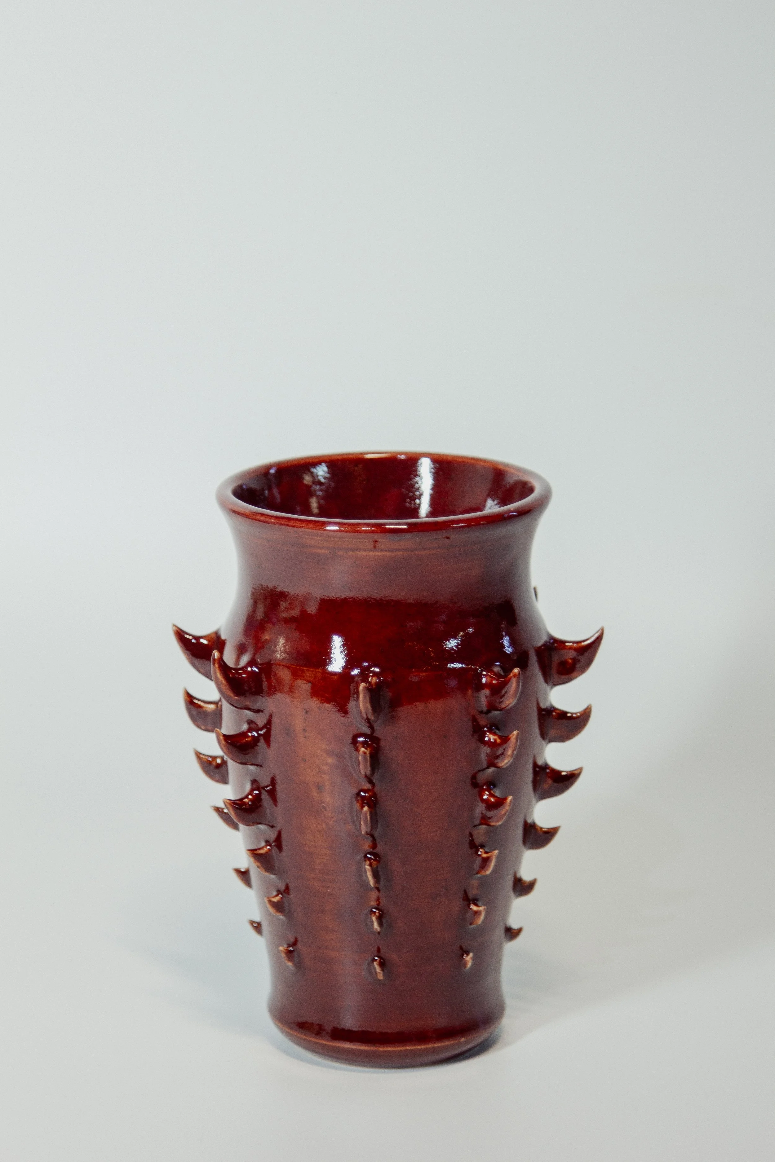 VineFruitinRed_White.jpg