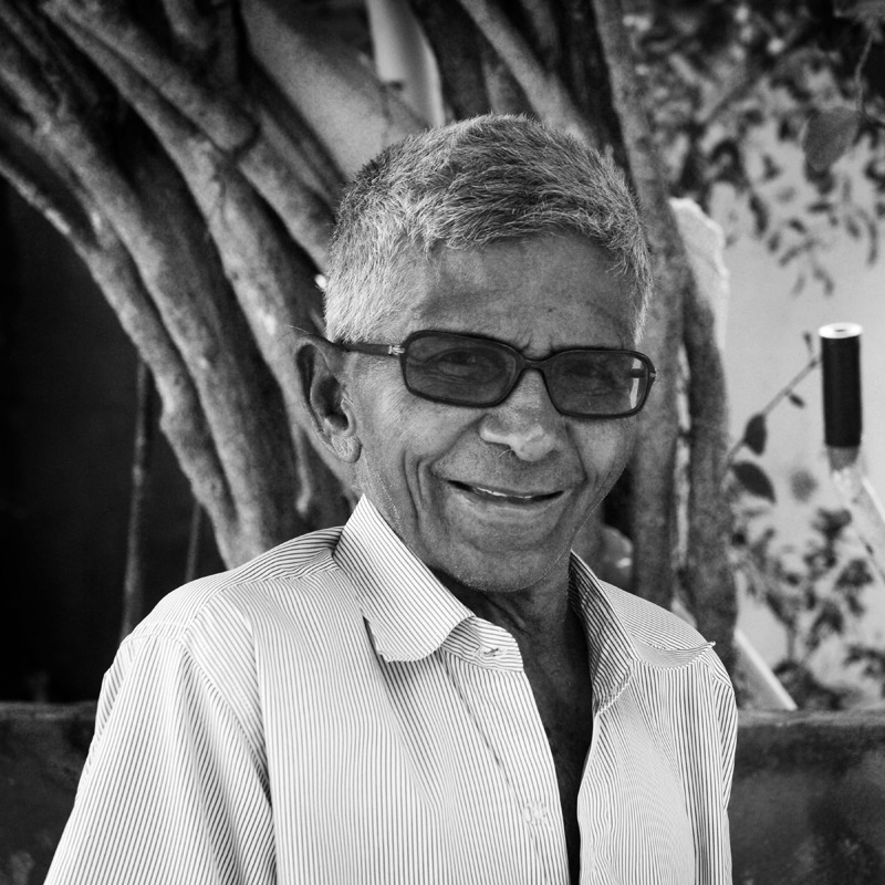 Uncle, Omadhoo