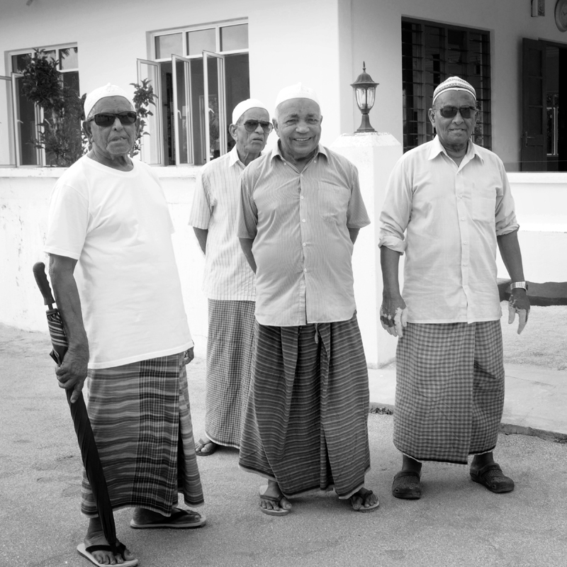 Uncles, Dhanbidhoo