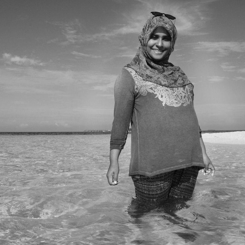 Yasmeen, Malé
