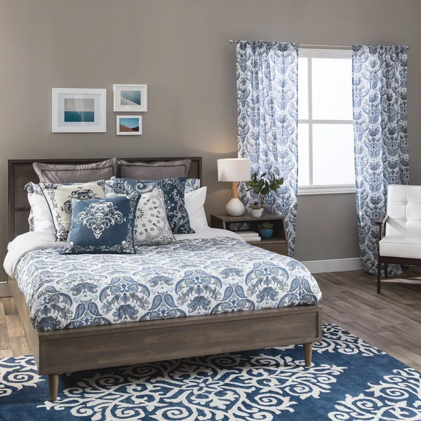 Andrew-Charles-Paisley-Park-Collection-Floral-Curtain-Panel-f845d302-4bb4-493d-a302-4dc41e8777c4_600.jpg