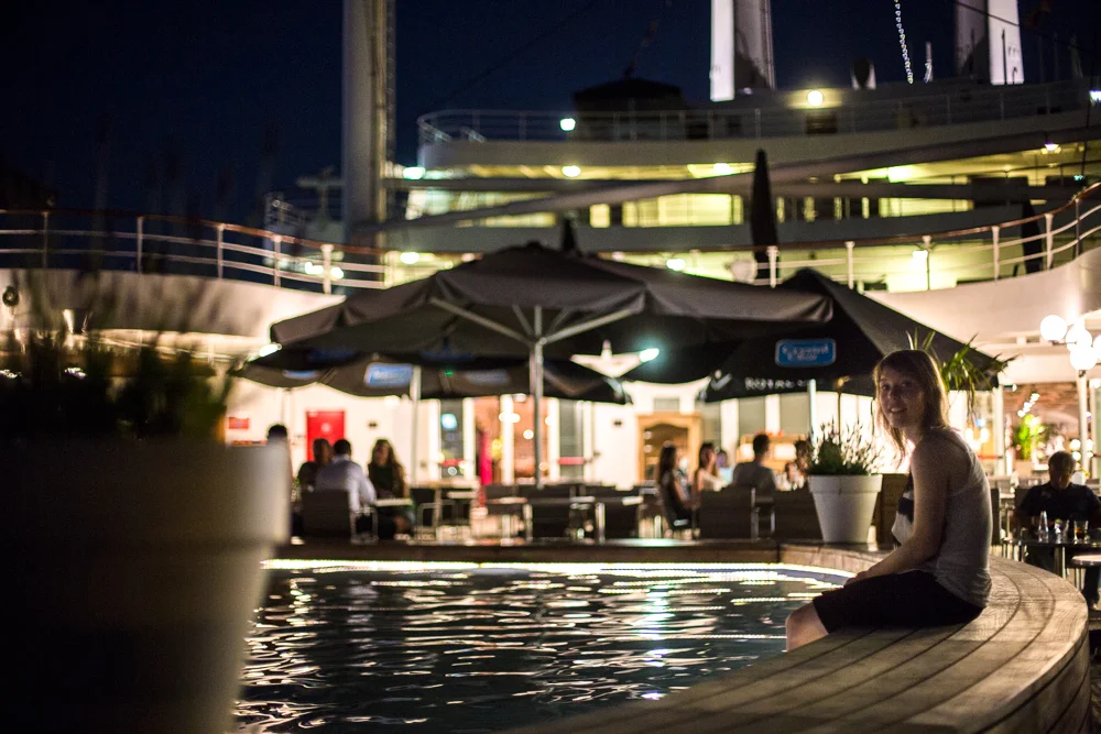 Terras SS Rotterdam.jpg