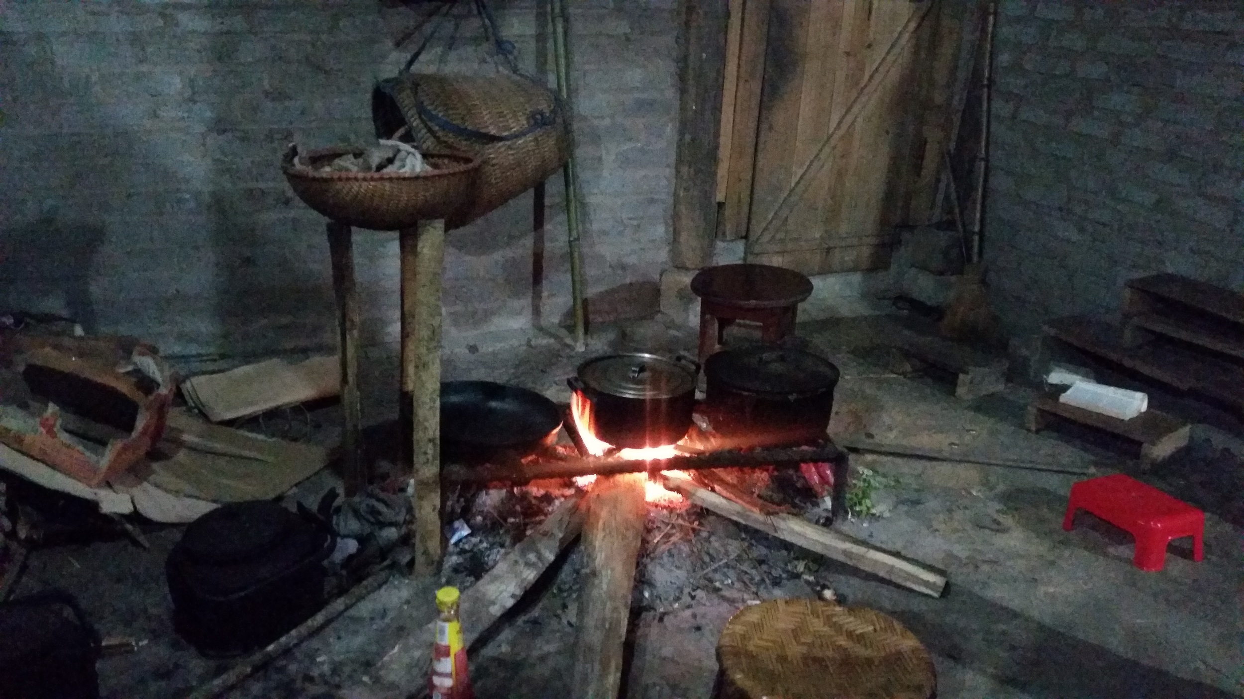 The "kitchen" - an open flame in the middle of the living room.