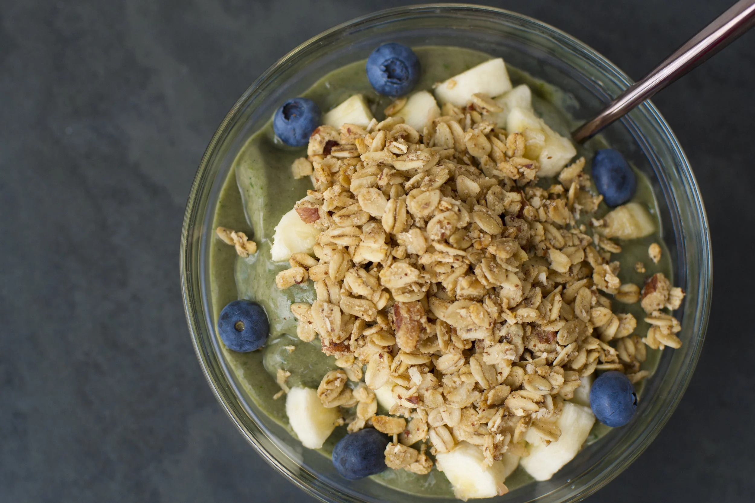green acai bowl.jpg