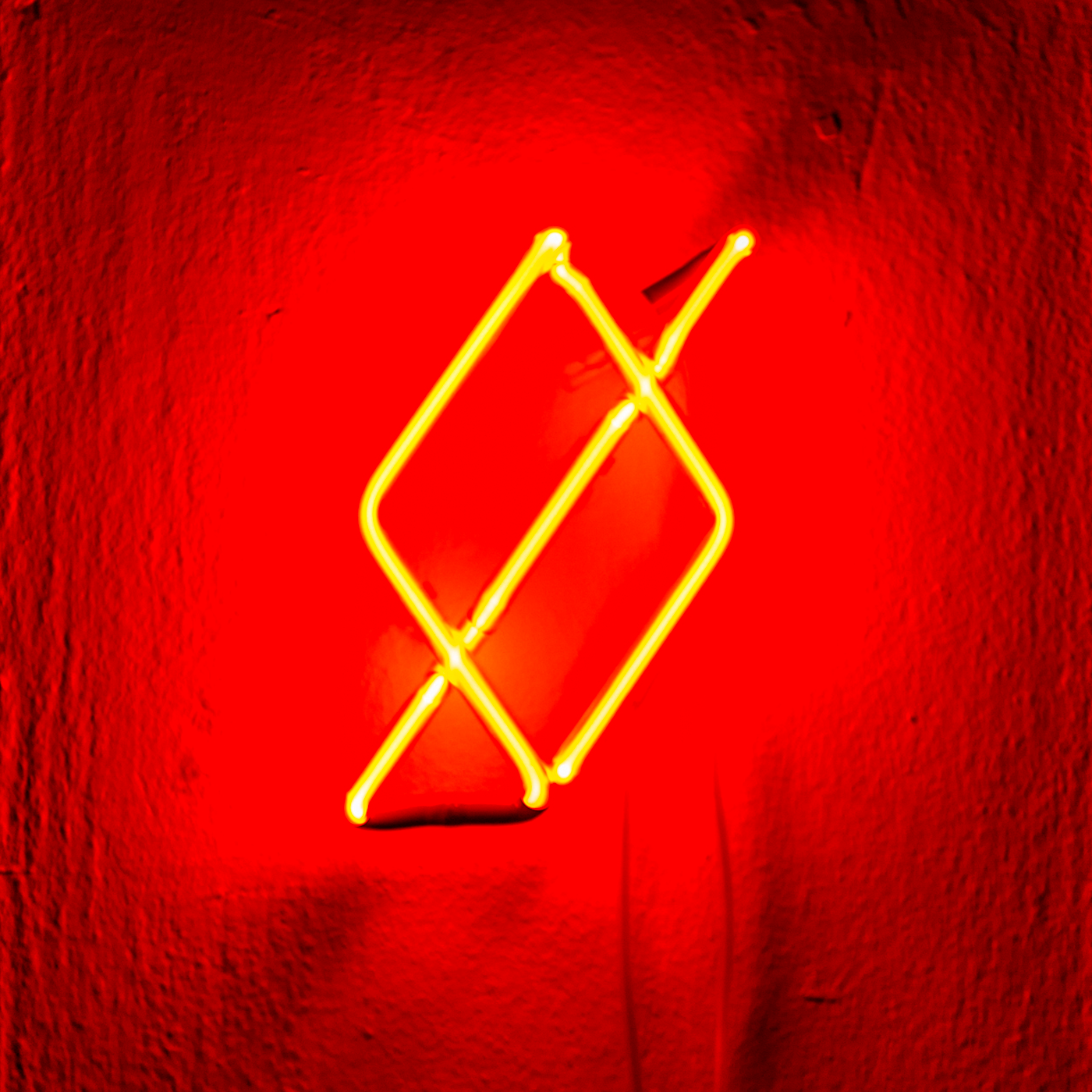 logo_studio_pajuba_neon_by_andre_levy_zhion.png