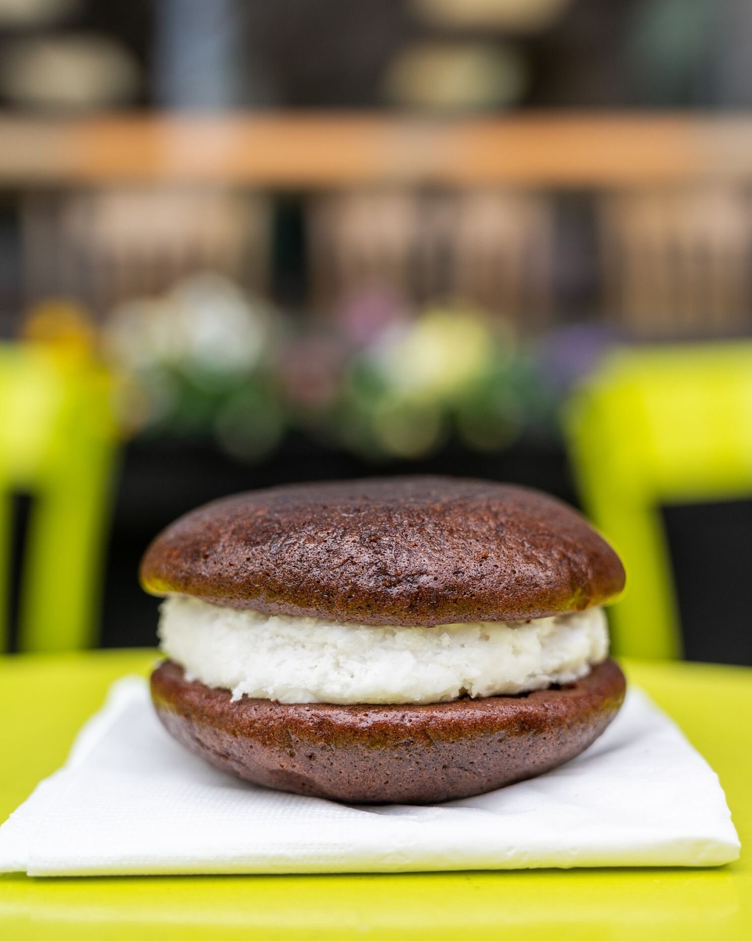 We're just going to leave this dreamy whoopie pie here for you to drool over!

Open 10-4 in Portland today, 10-5 in Bath!

We have plenty of desserts and deliciousness waiting for you to brighten up your weekend 😘

➡️ We're hiring in both locations!