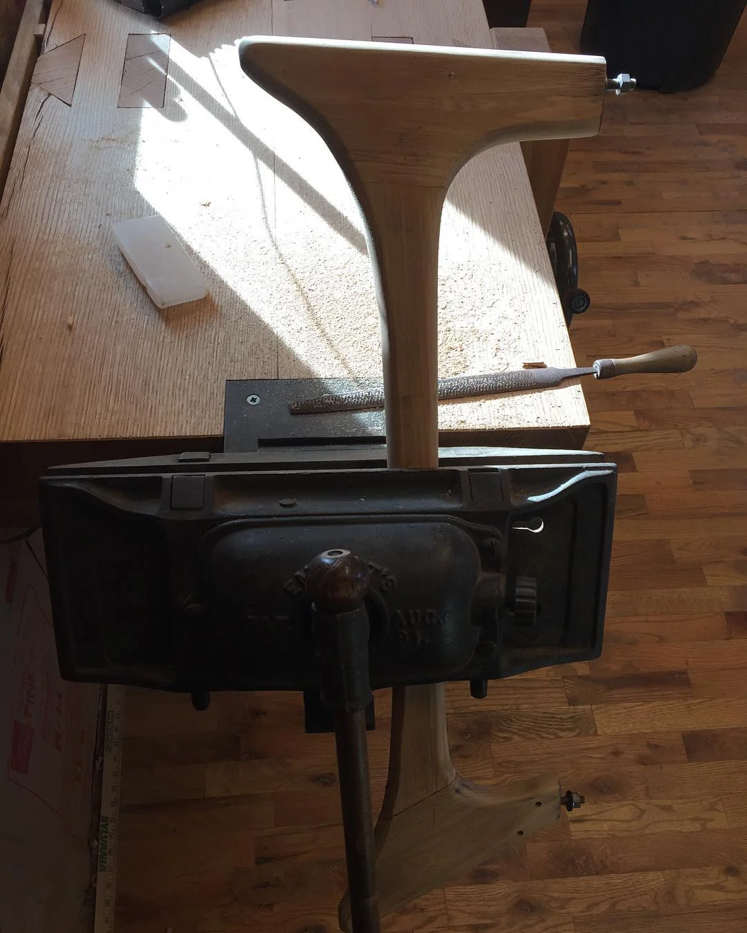 The Emmert vise is very handy for holding odd shaped things like this leg from the sofa in working on.
It had weak dowels helping to hold the three pieces together. Not cool. I replaced them with ½" x 3-½" floating tenons and now they are much stronger. The alignment was a bit off on a few joints, but nothing that some quick work with the rasp can’t fix… #pearsall #sofa #workshop #festool #oak #midcentury #mcm #midcenturymodern #madeinmichigan #madeinusa #emmert #vise #upholstery #furniture #rasp #patternmaker http://ift.tt/1VHJXSC
