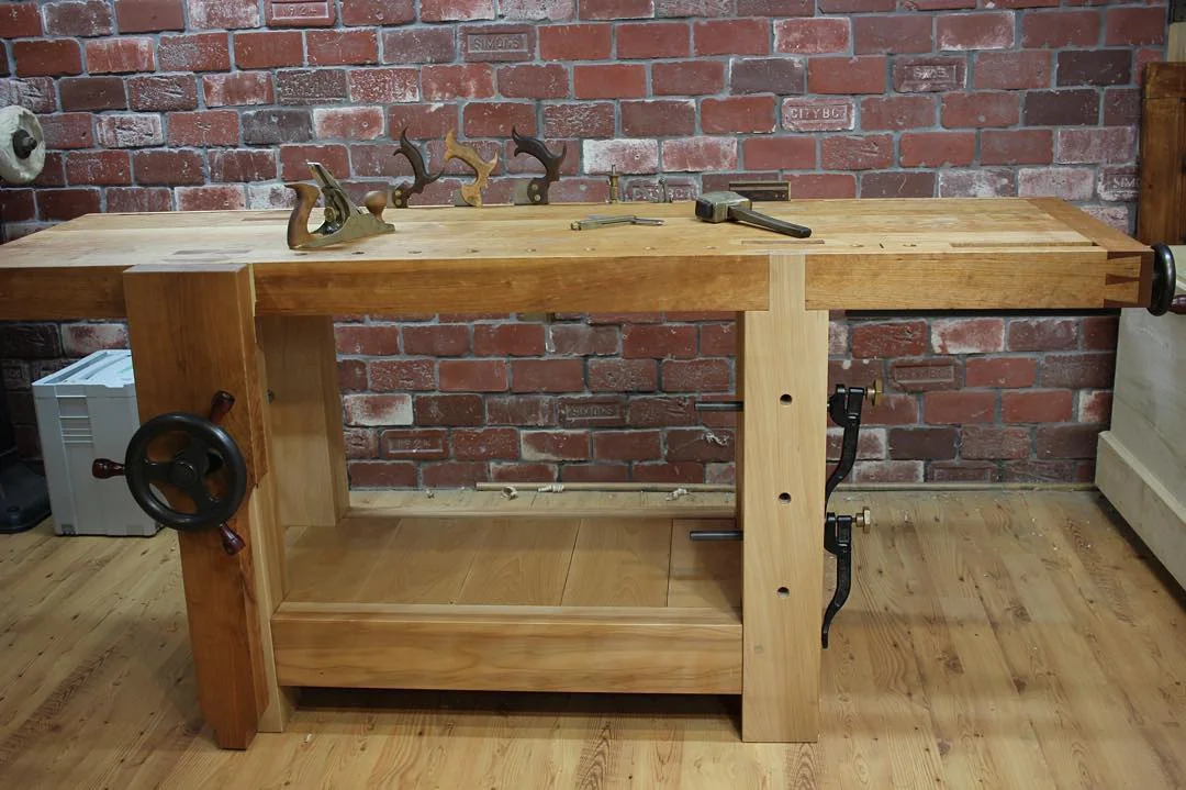 Need to post a few more nice pictures of my recently completed cherry and beech workbench…
#condortails #madeinusa #madeinmichigan #Benchcrafted #woodshop #workshop #woodwork #handmade #cherry #beech #workbench #roubo #tenon #dovetail #legvise #wagonwheel #woodworking #mcmfurniture #lienielsen #whiteoak http://ift.tt/1OcBo1p