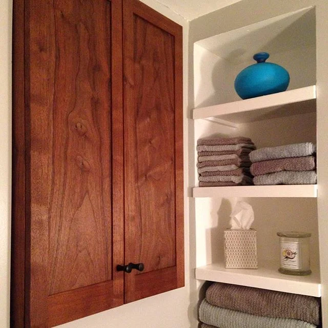 I know you’re supposed to relax when on vacation but I miss my workshop. I was going through pics of one of the bathroom cabinets I made…
#walnut #cabinet #madeinusa #madeinmichigan #mcmfurniture #workshop #handmade #design #designer #custom #midcentury #midcenturymodern #mcm #dwell #houzz #ebony #turned #mortise #tenon #panel #dovetail http://ift.tt/1LGIRFA