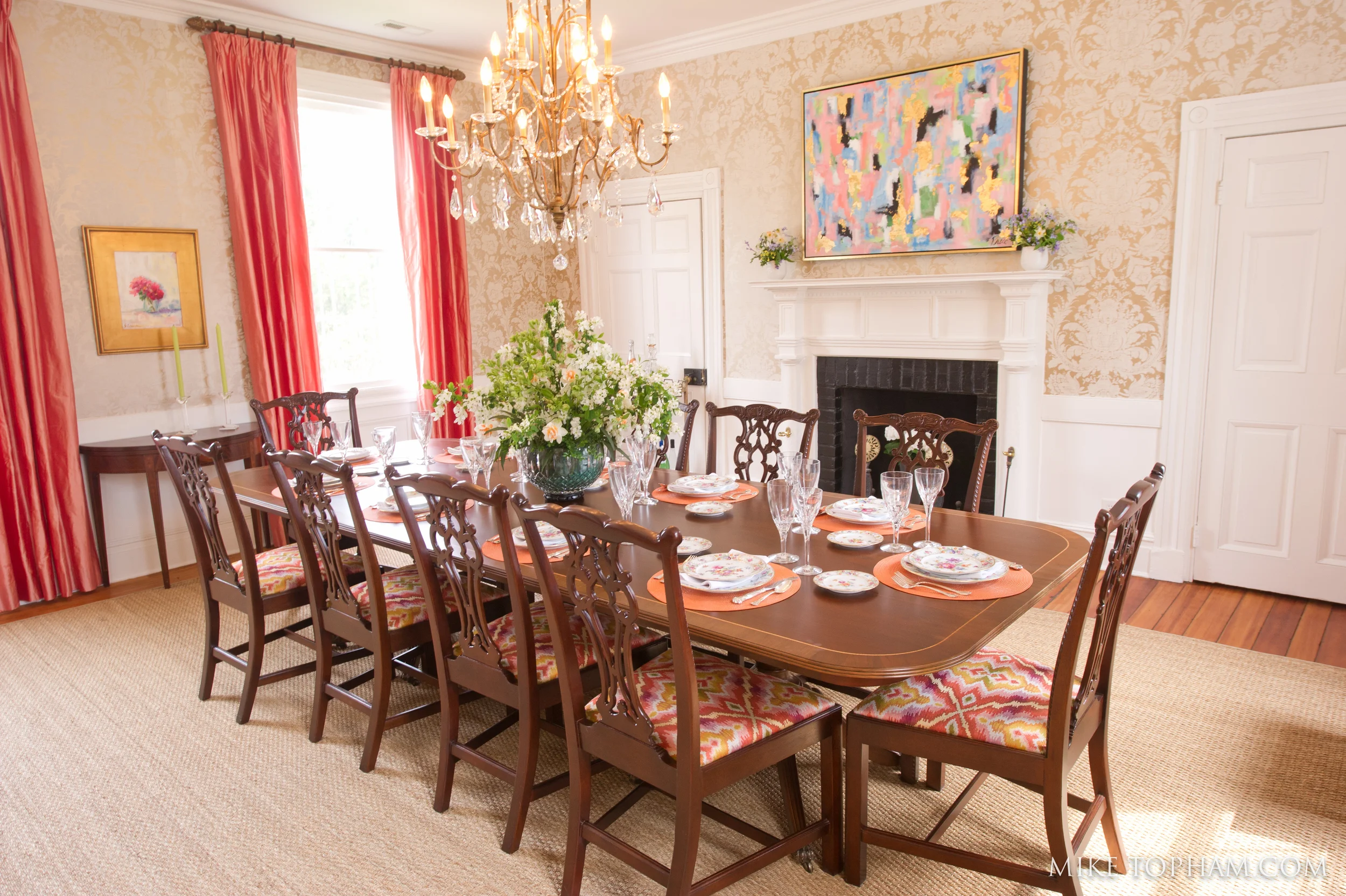 peace dining room.jpg