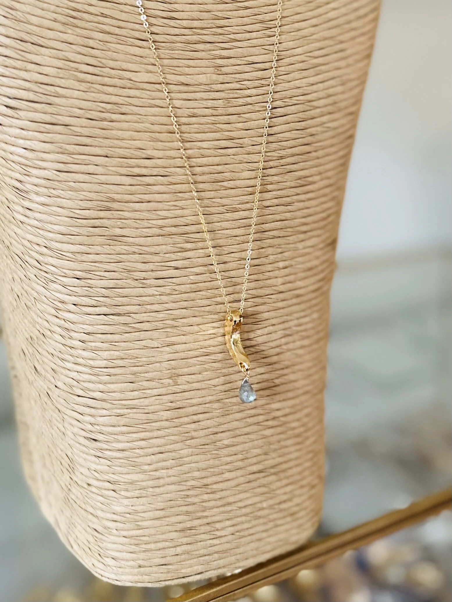 281D59C8-AC9C-432A-B64F-B92D4E4827CB