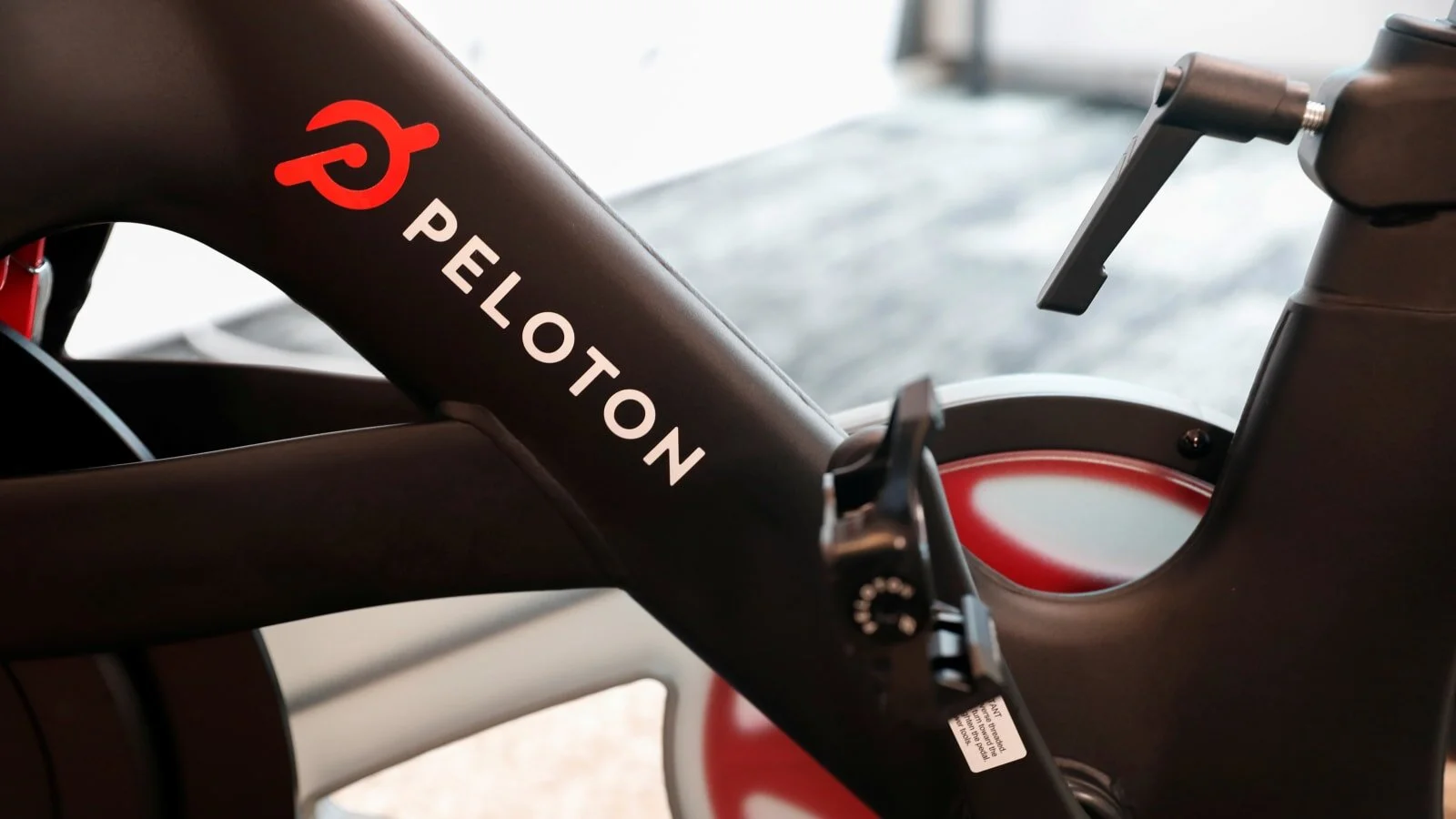 peloton mirror