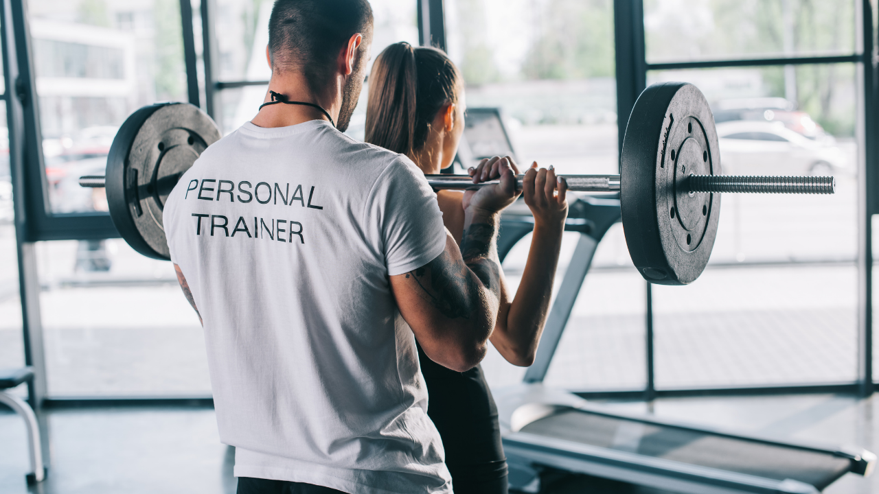 6 Benefits to a Career as a Personal Trainer - Fittest Travel