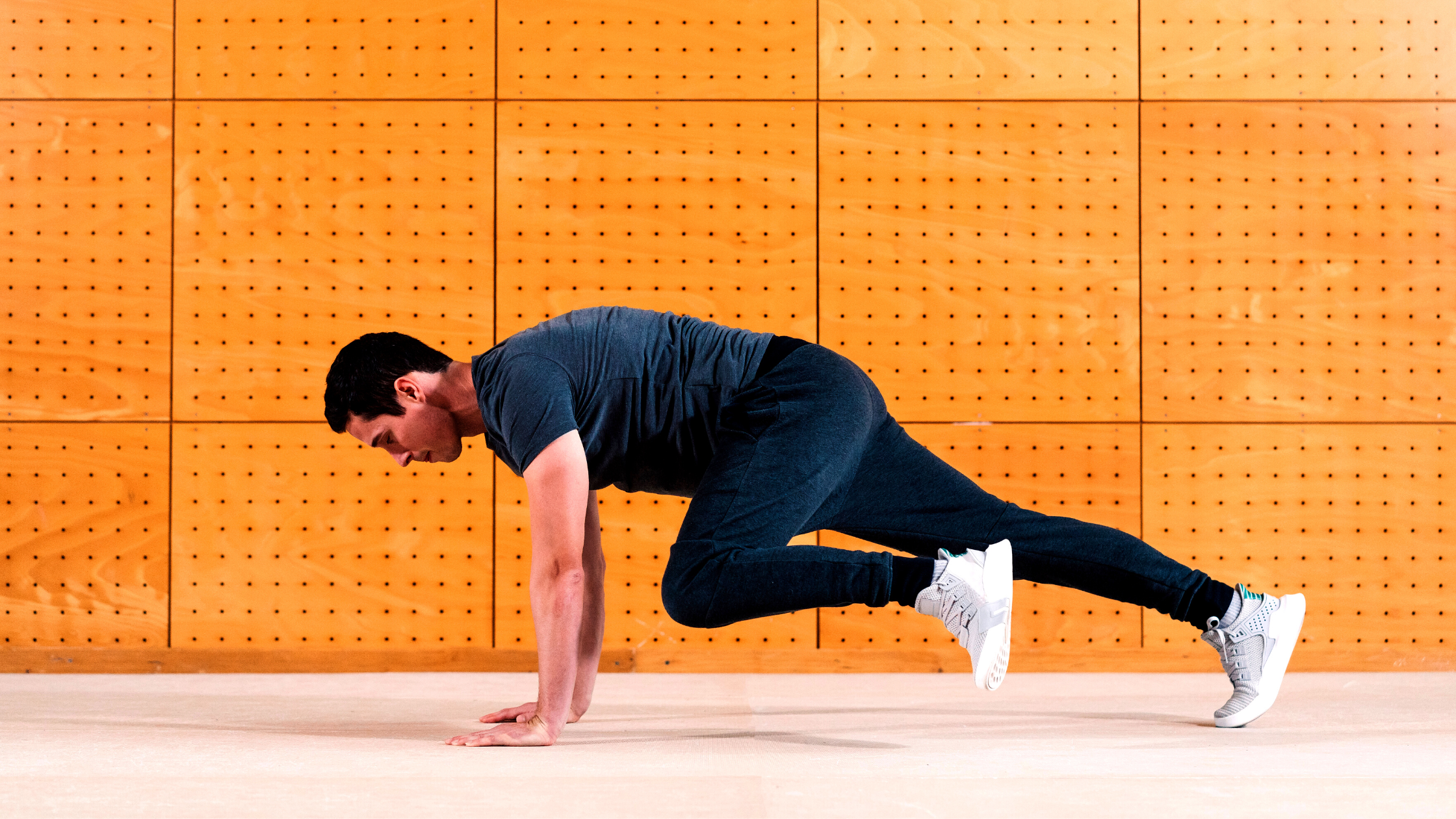 5 No-Equipment Hotel Room Bodyweight Workouts