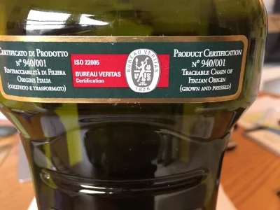 This is the back label, which again certifies that the olives were grown and pressed in Italy