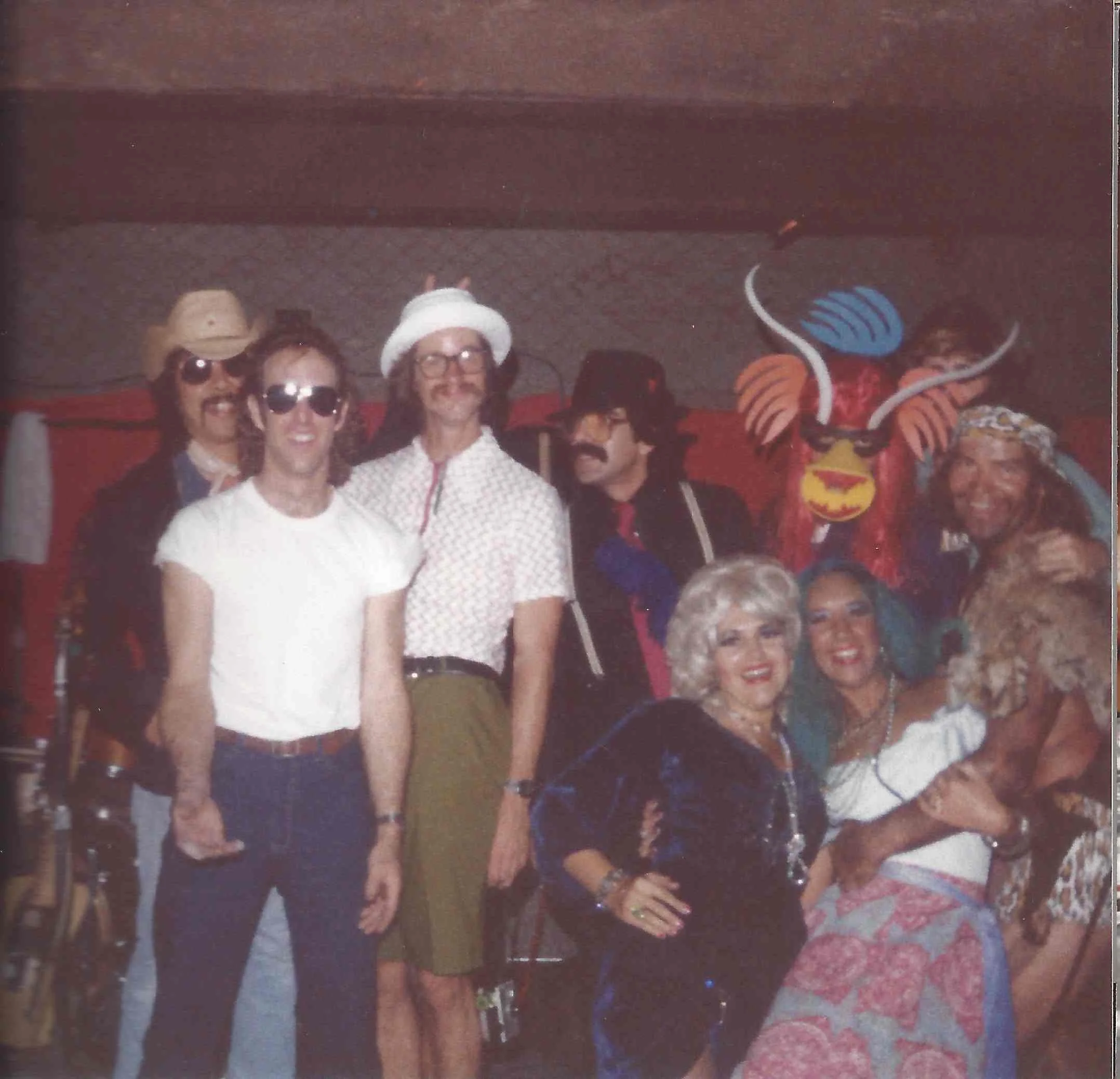 Chester and Audience at Olde Port Inn 1982