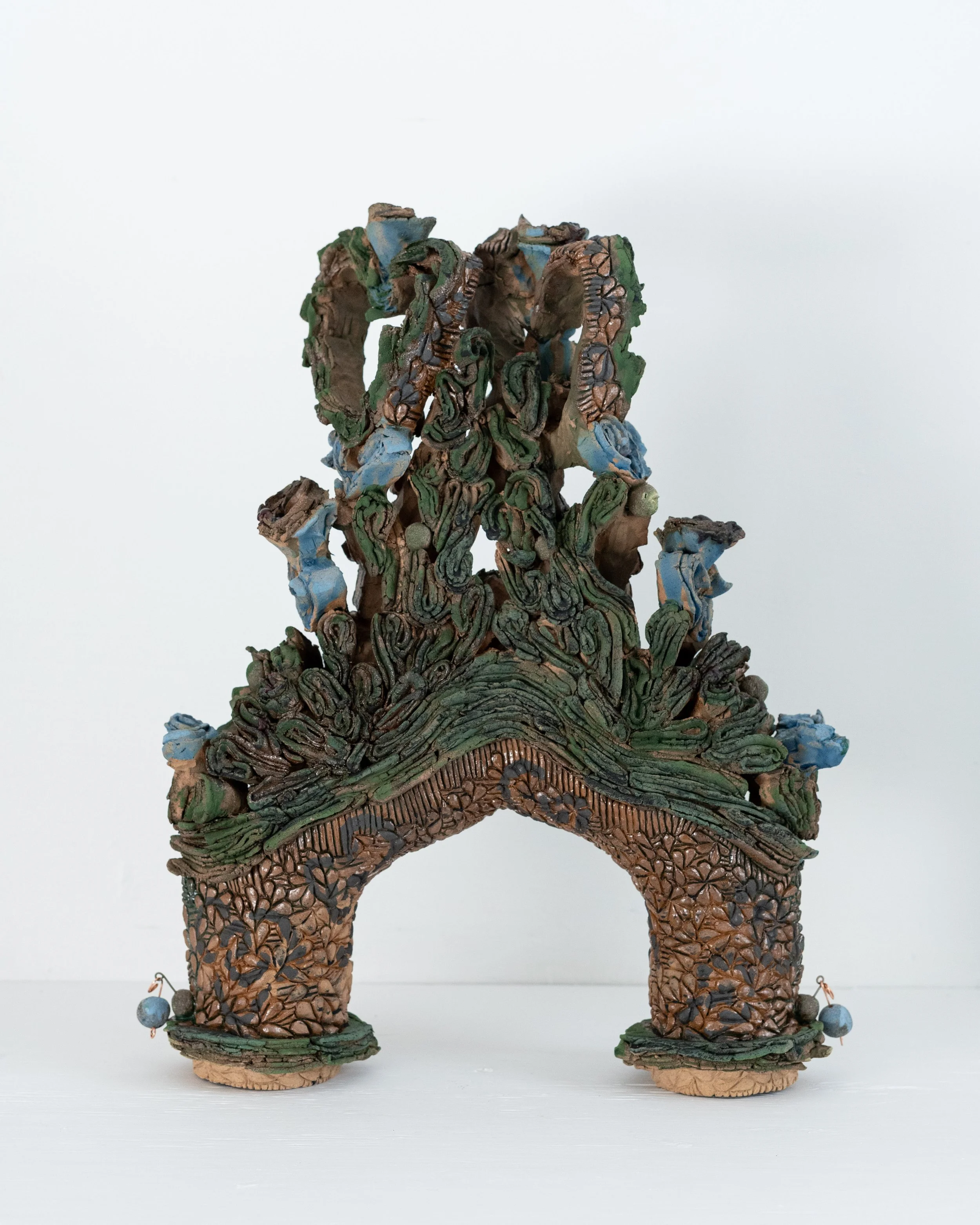  Arch, 2025, Stoneware, sand, oxides, wire, LWH 13.5”x4”x17” 
