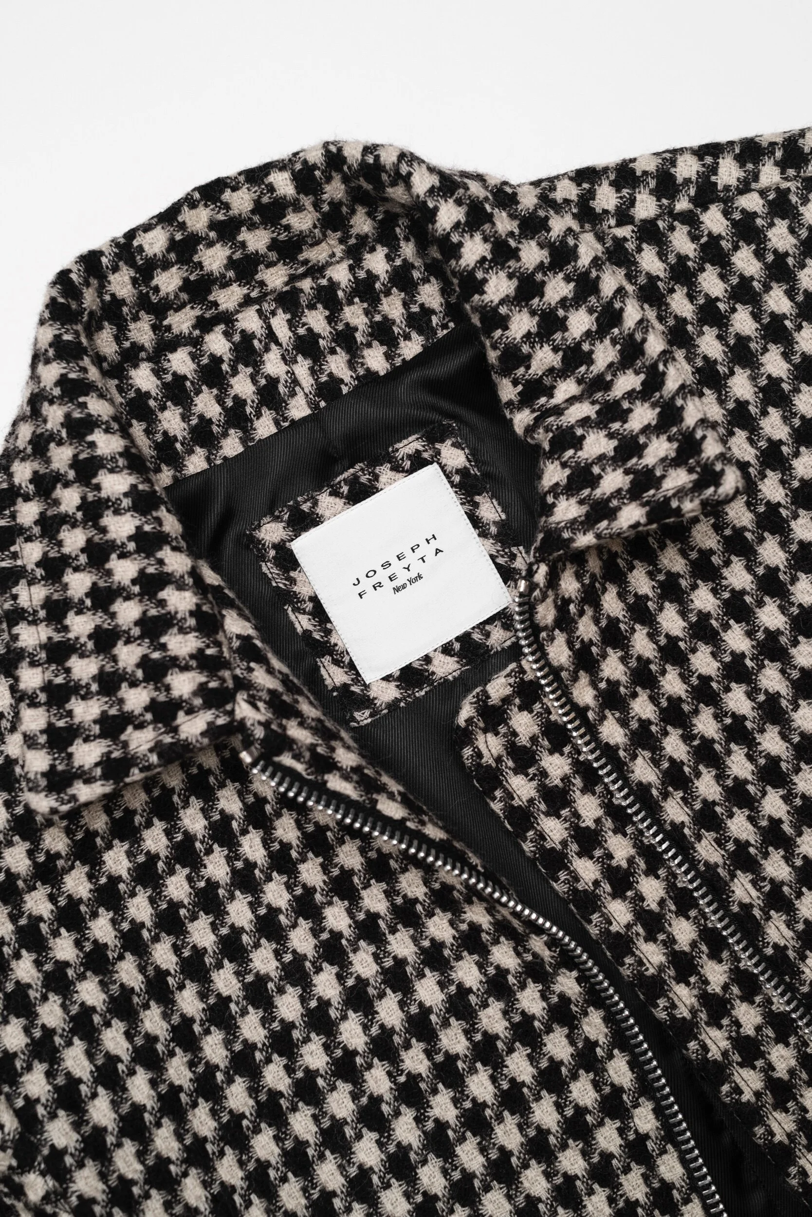 C21CD07D-B150-4E5B-9B67-9B7EBCF383F1