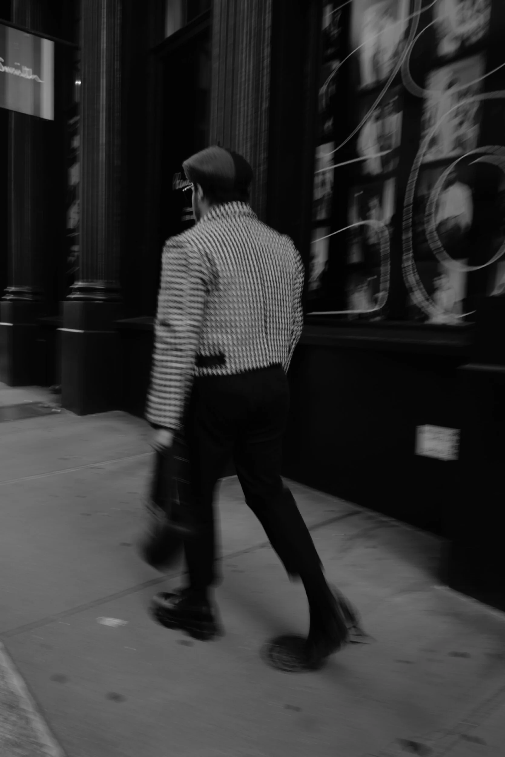 16DE1B41-F366-4665-9417-AF6C8205CA37